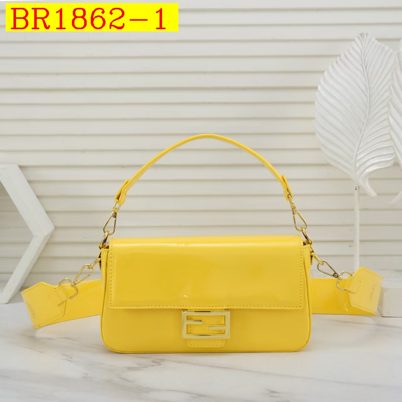 32$ FENDI 5635 size 25x17x7x cm 417316 BR1862 gallery