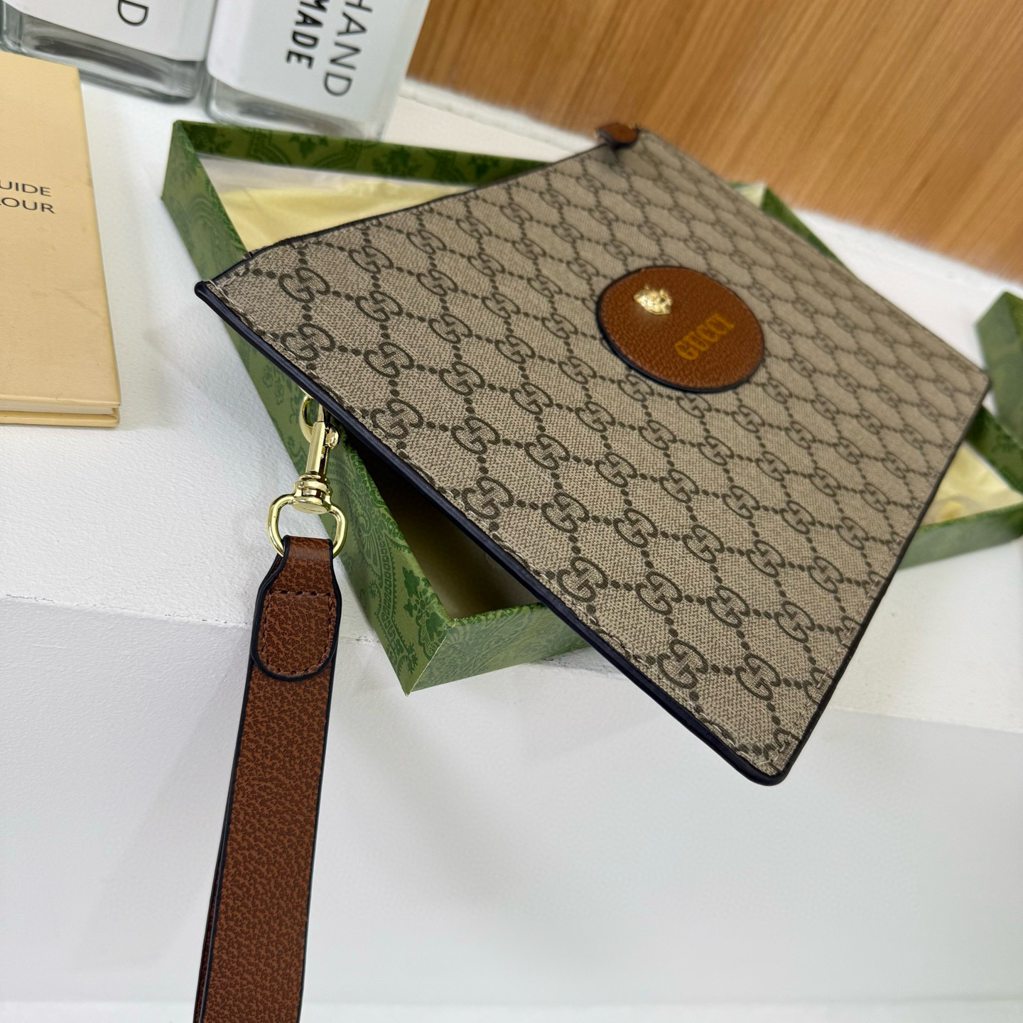 32$ GUCCI 66618 Toiletries bag size 30X20 cm 110316 DX742 gallery