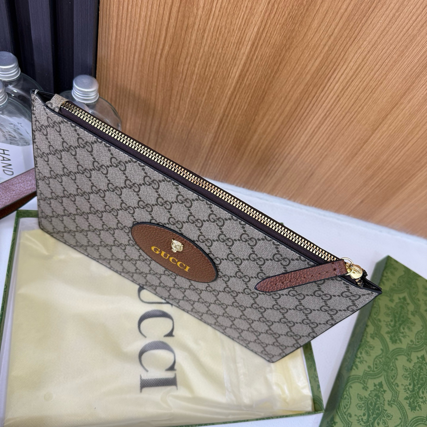 32$ GUCCI 66618 Toiletries bag size 30X20 cm 110316 DX742 gallery