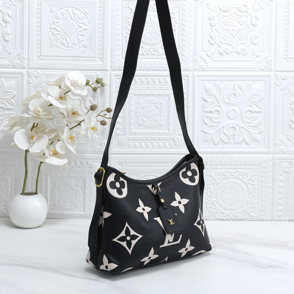 32$ LV 6169 Shoulder bag sIze 31X20X11 cm 916220 BR1946 gallery