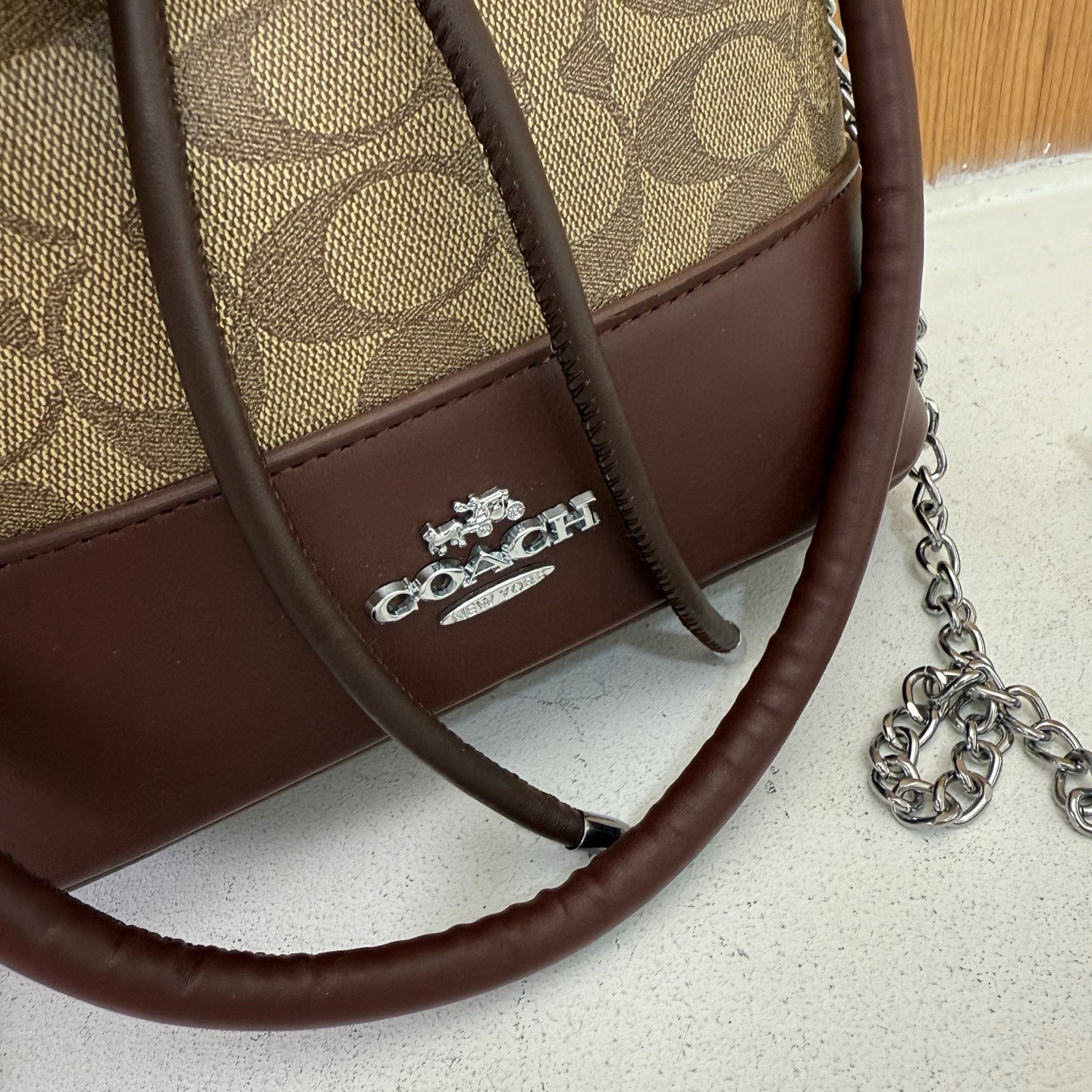 32$ coach 9027 pu Shoulder bag size 22x19x9 cm 518316 DX720 gallery
