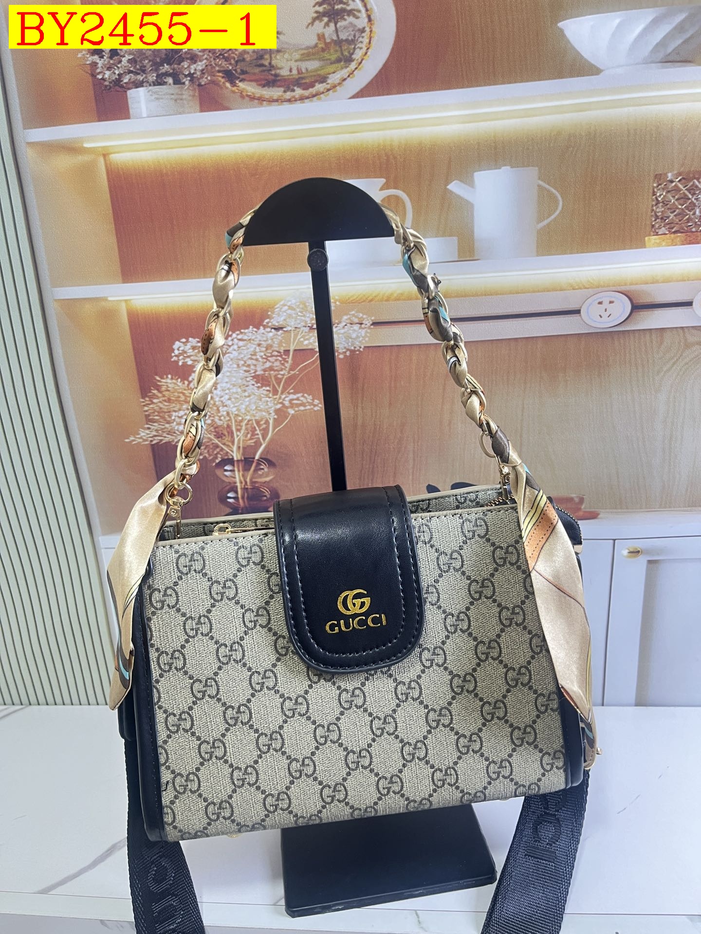 32$ dh GUCCI 8017 Shoulder bag size 23X17X9 cm 41203023223 BY2455 gallery