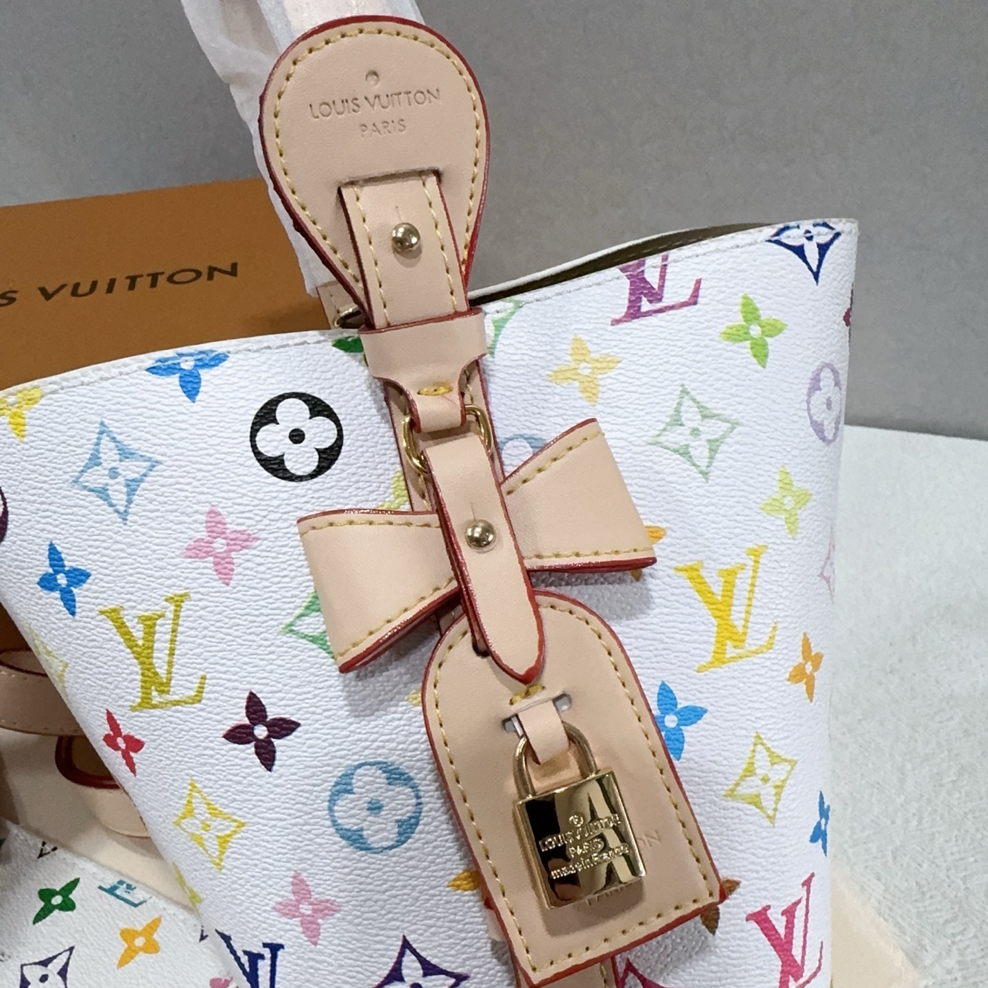 32$ dh LV 003 Shoulder bag size 25X19X12 cm 71418023224 BY2287 gallery