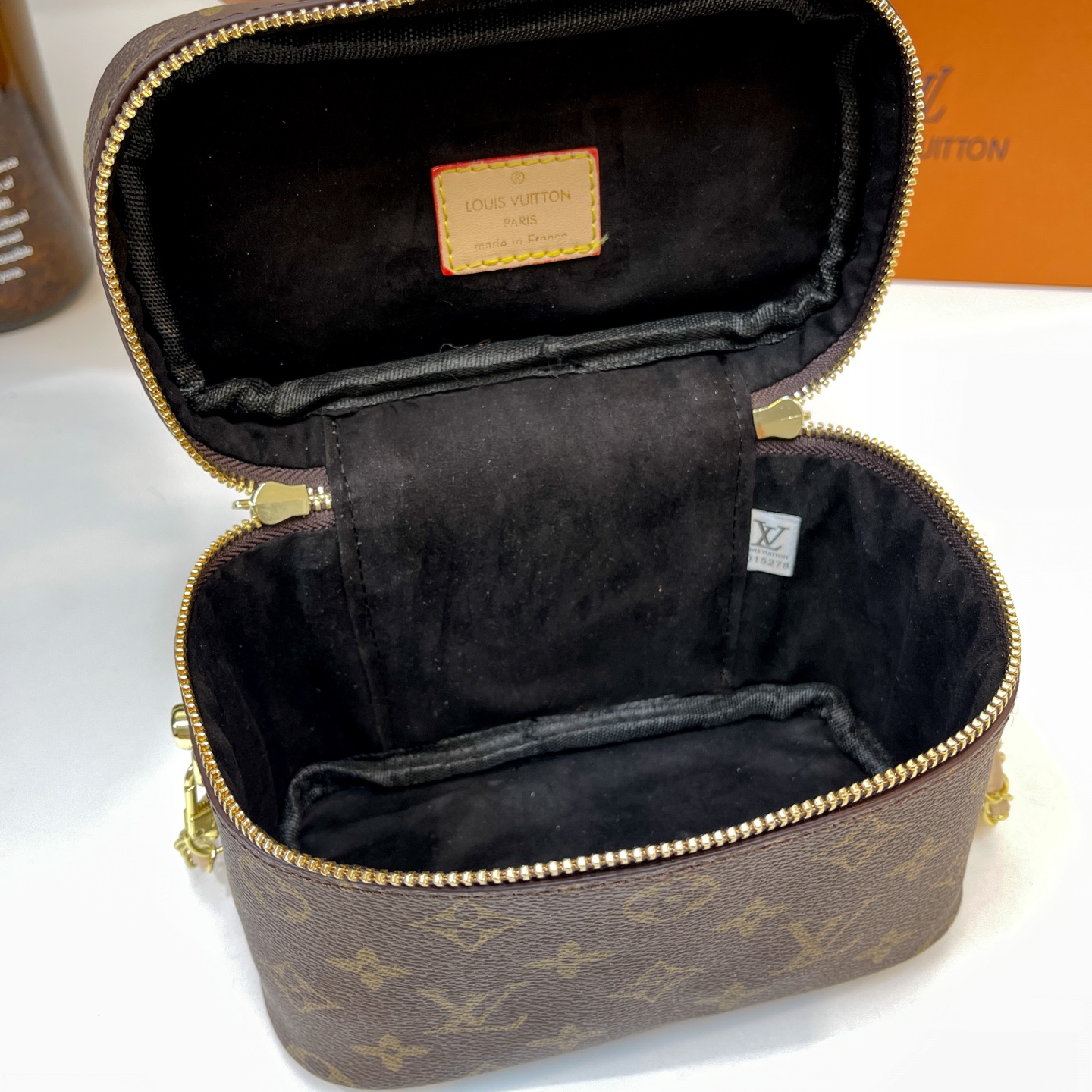 32$ dh LV 31357 Shoulder bag size 18X14X10 cm 91514623223 BY2657 gallery