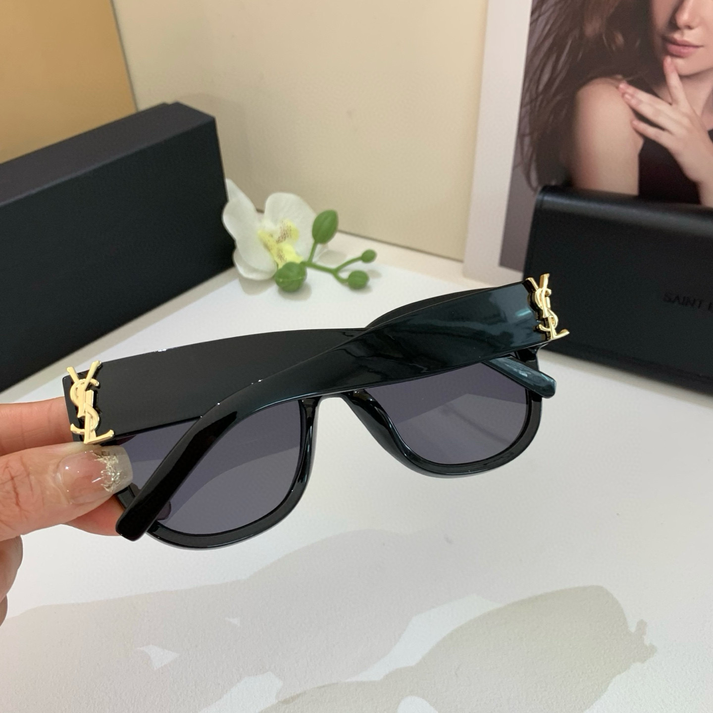 32$ dh YSL Sunglassess With Box 81556023224 WMY4 gallery