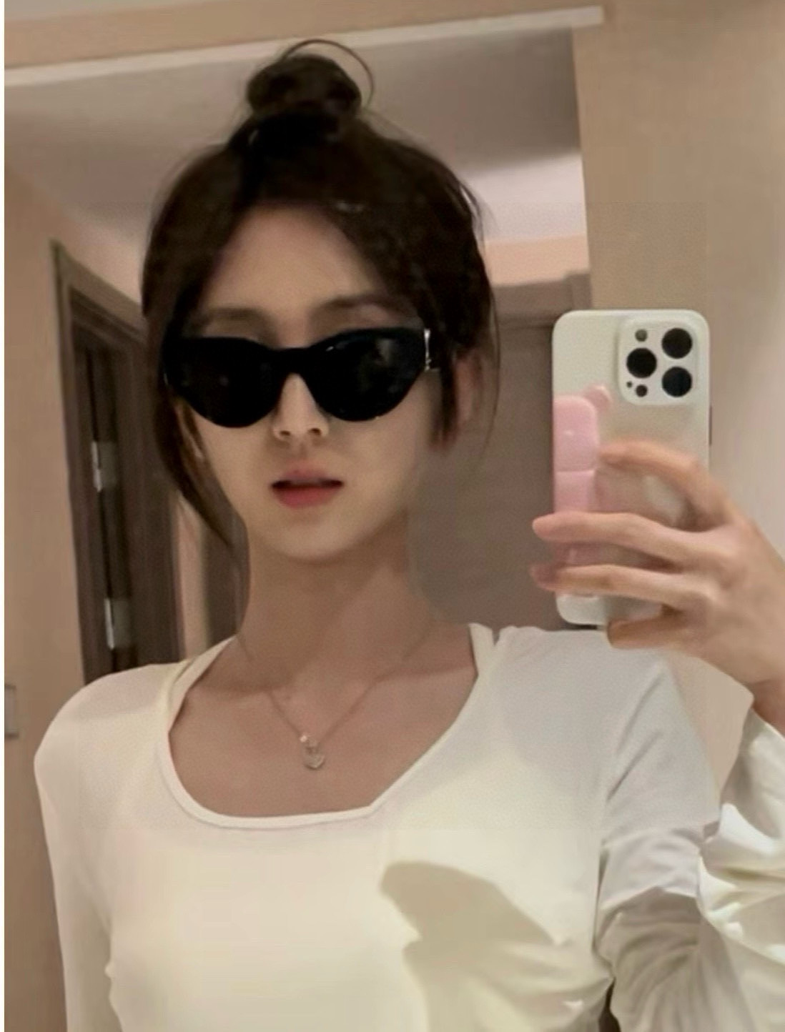 32$ dh YSL Sunglassess With Box 91652023224 WMY8 gallery