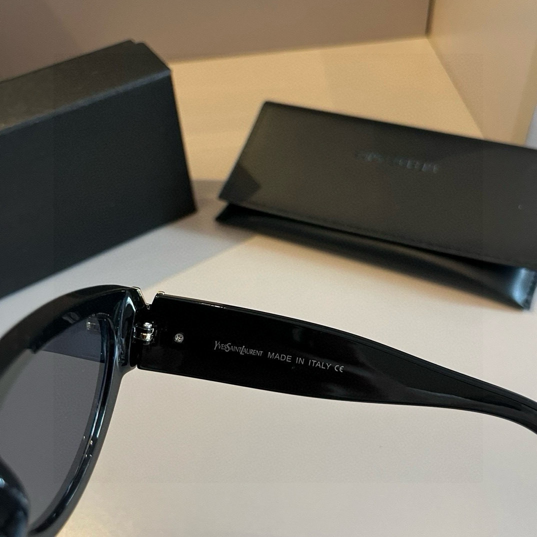 32$ dh YSL Sunglassess With Box 91652023224 WMY8 gallery