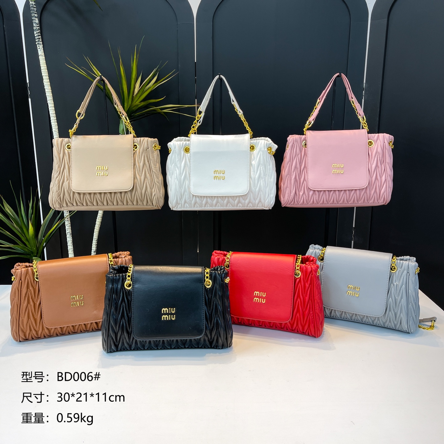 32$ dh miumiu BD006 Shoulder bag size 30X21X11 cm 41807023223 BY2267 gallery
