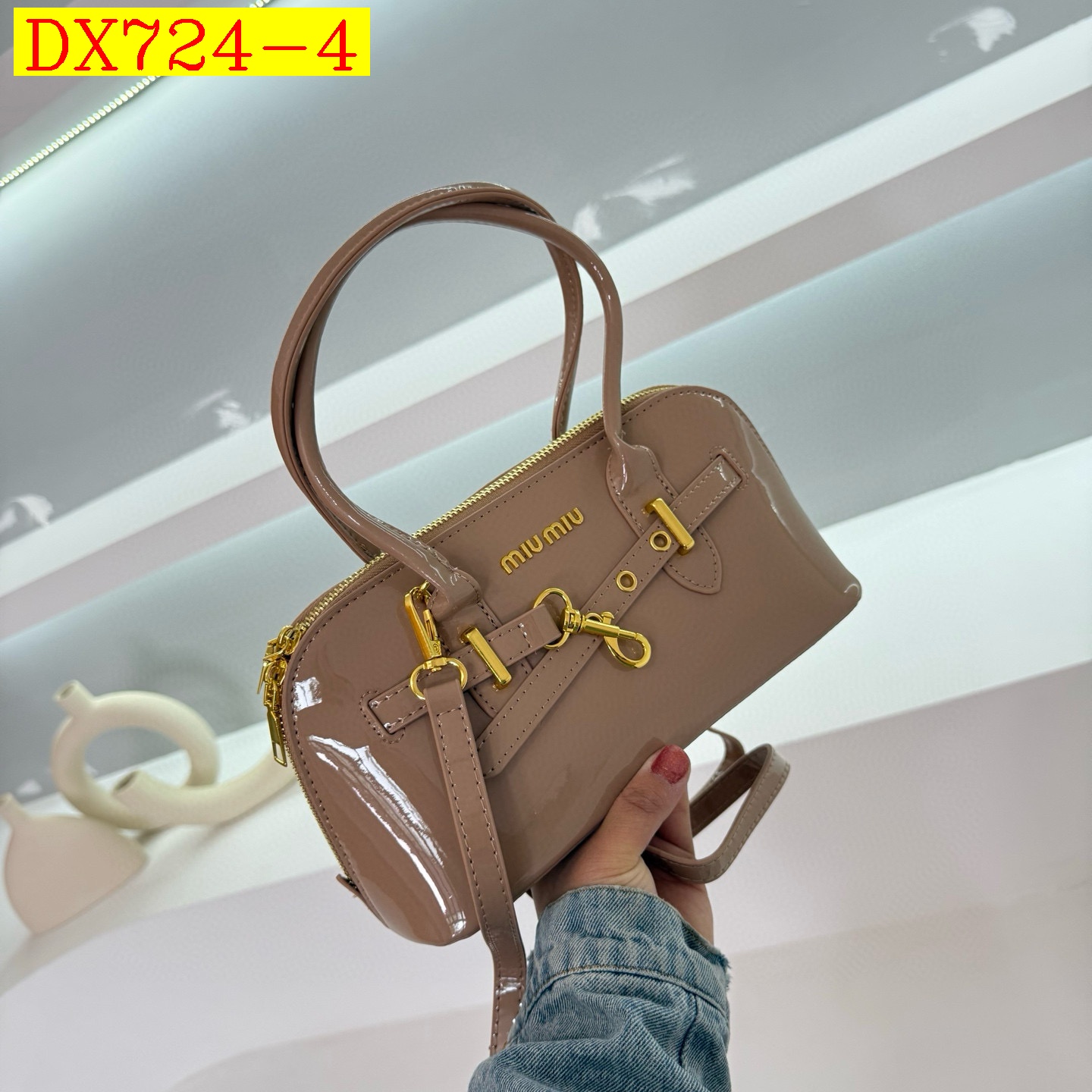 32$ miumiu 8035 Shoulder bag size 26x13x10 cm 710430 DX724 gallery