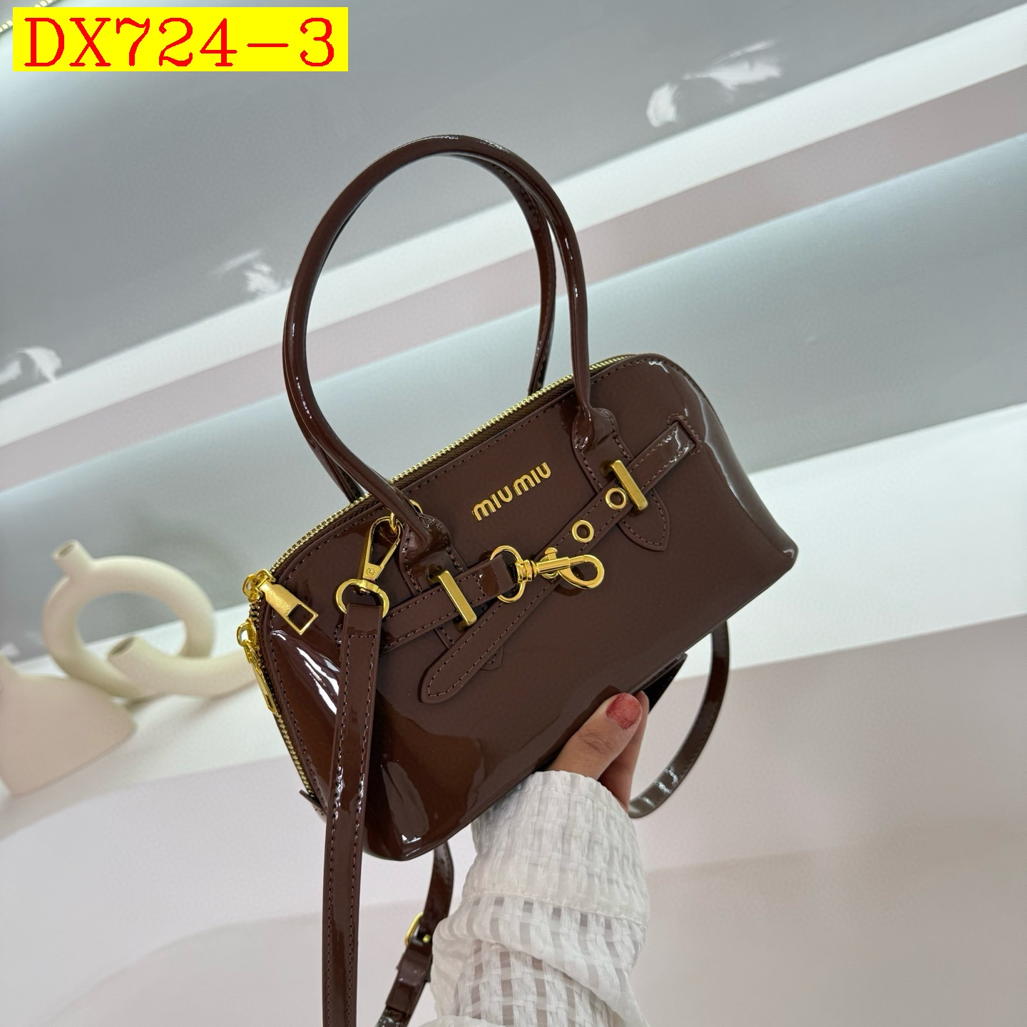 32$ miumiu 8035 Shoulder bag size 26x13x10 cm 710430 DX724 gallery