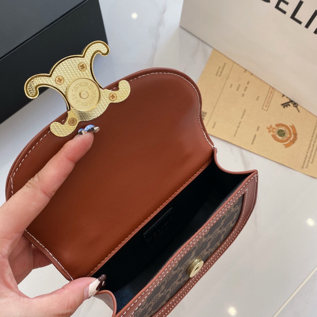 32$ new_dh CELINE SIZE 17X11 CM 91514623007 DX4B28 gallery