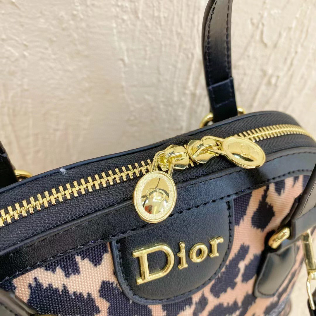 32$ new_dh DIOR 93069 SIZE 28X13X21 CM 91514623100 ZY8B80 gallery