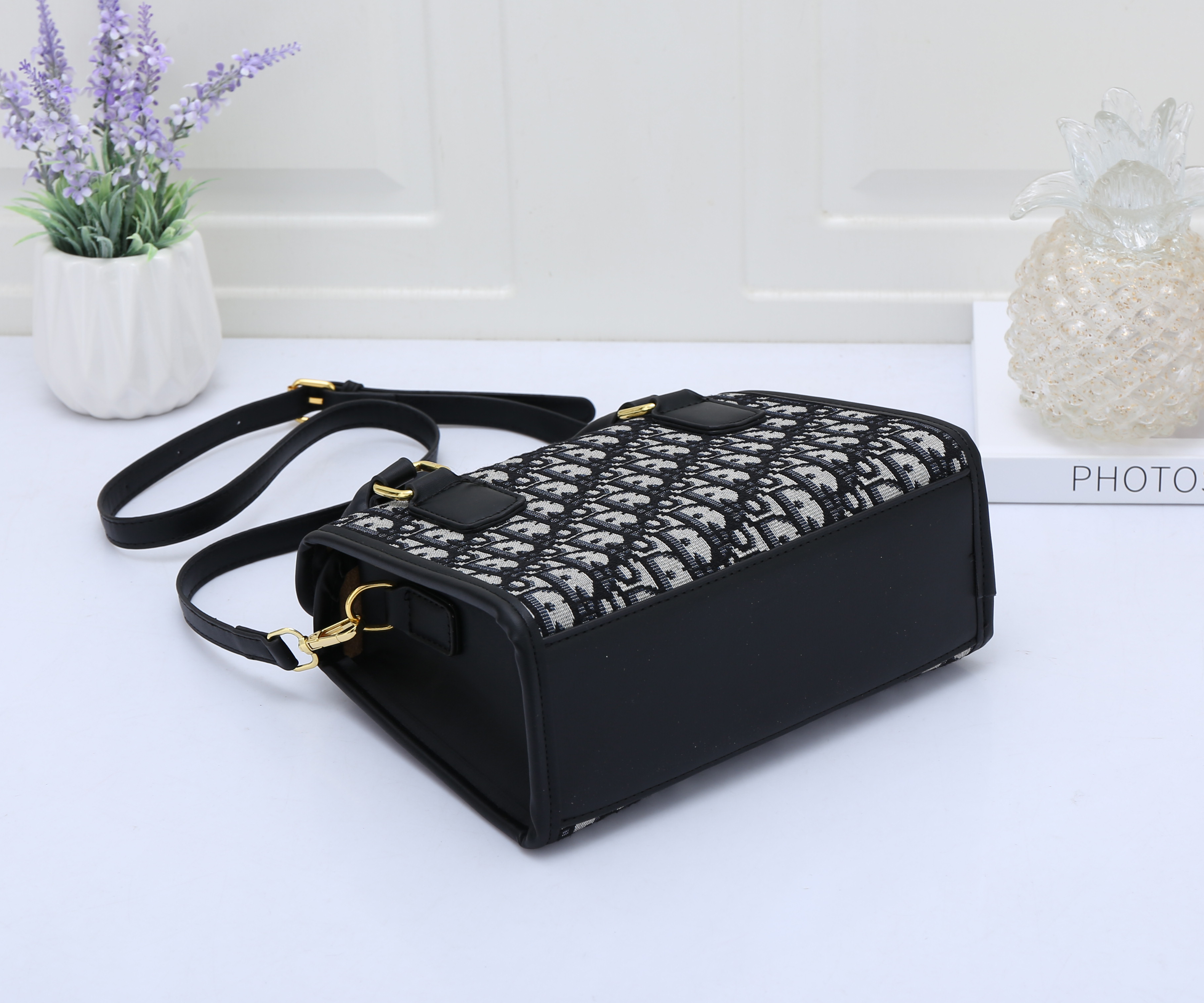 32$ new_dh DIOR_8838 SIZE 23X17X11 CM 71412623007 XR3B170 gallery