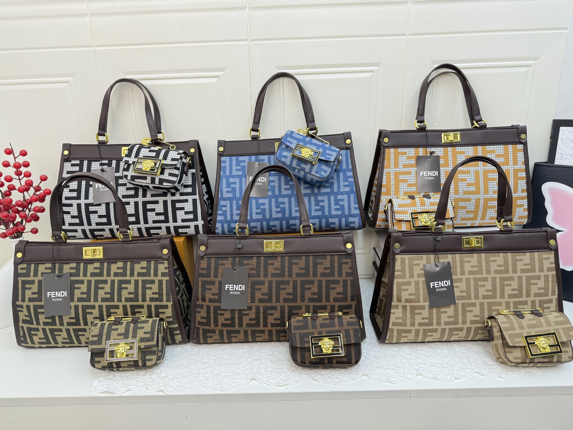 33$ FENDI 6025 Tote bag size 36X24X11 cm 617270 BY2869 gallery