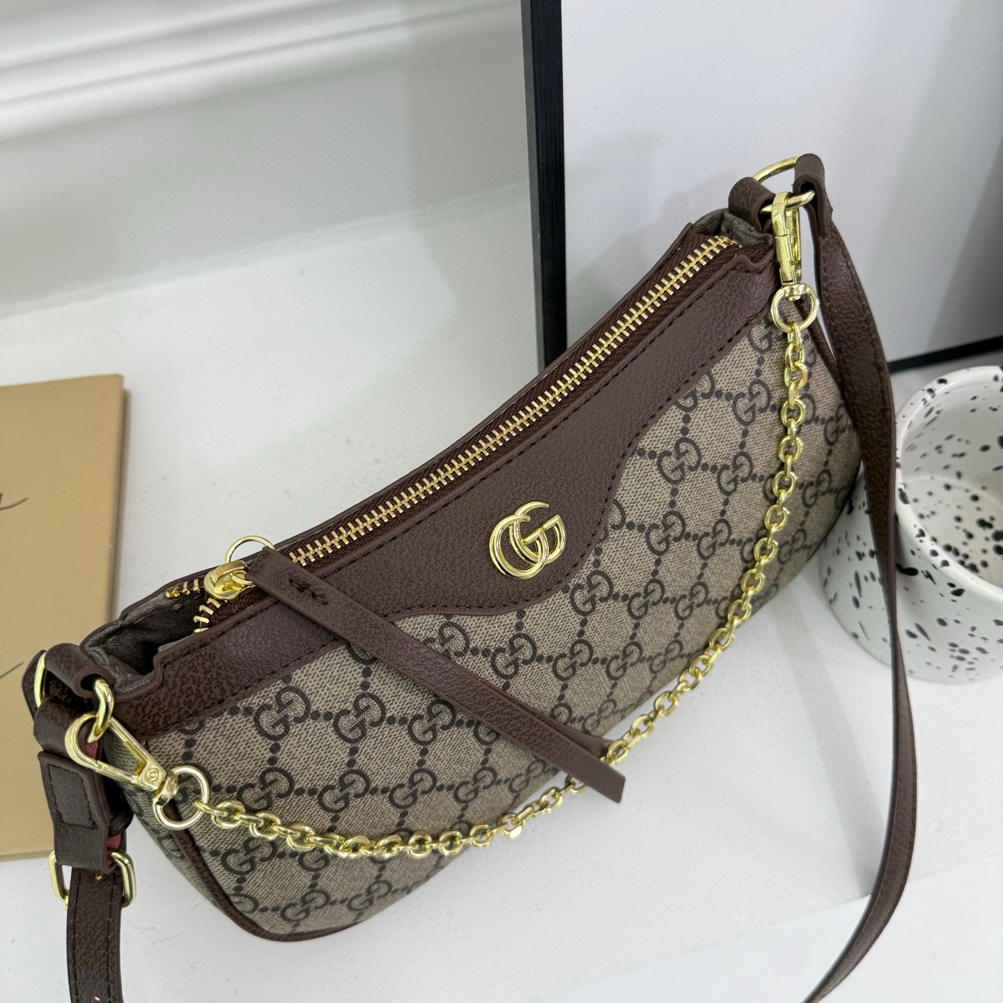 33$ GUCCI 68012 PU Shoulder bag size 25X14X6 cm 010416 DX744 gallery