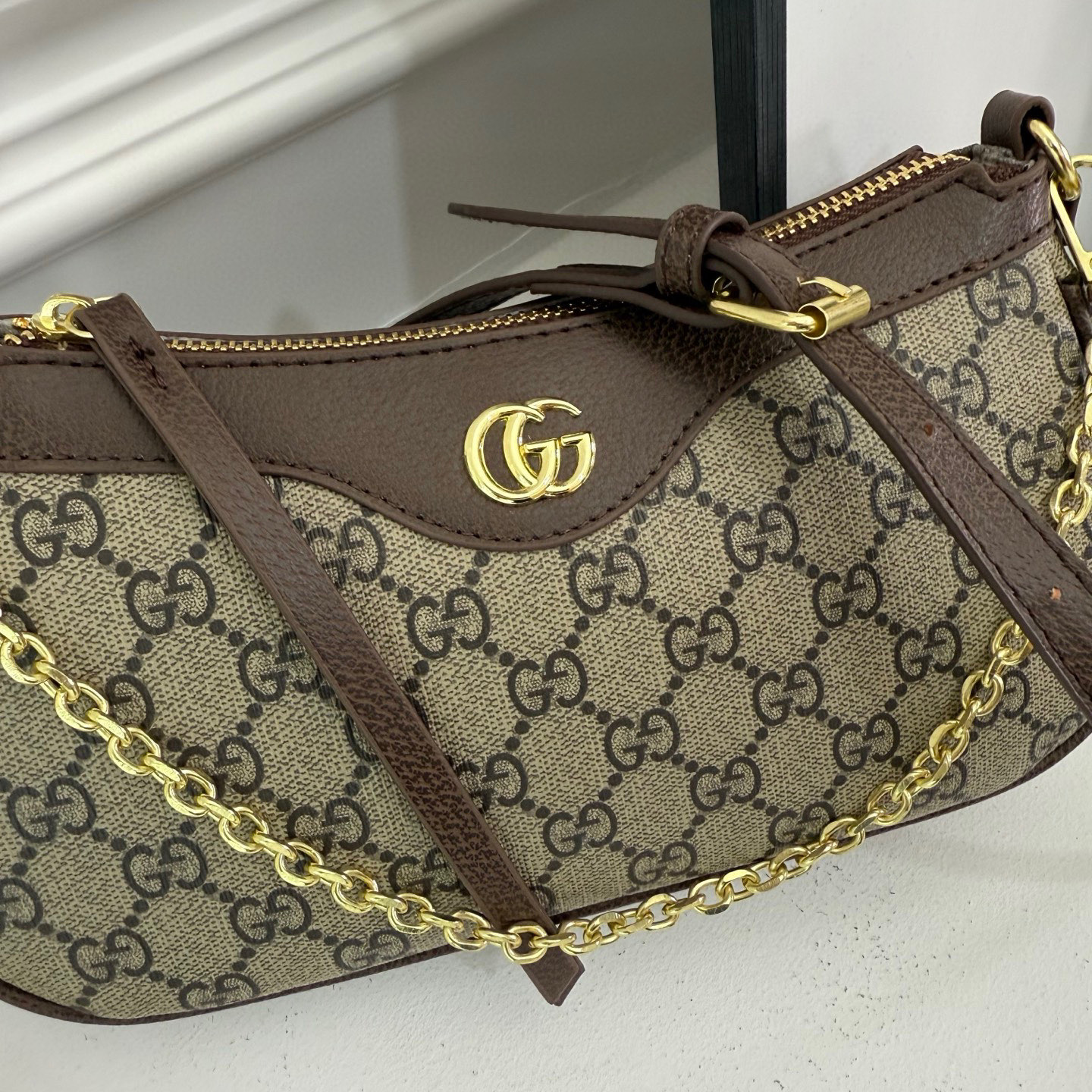 33$ GUCCI 68012 PU Shoulder bag size 25X14X6 cm 010416 DX744 gallery