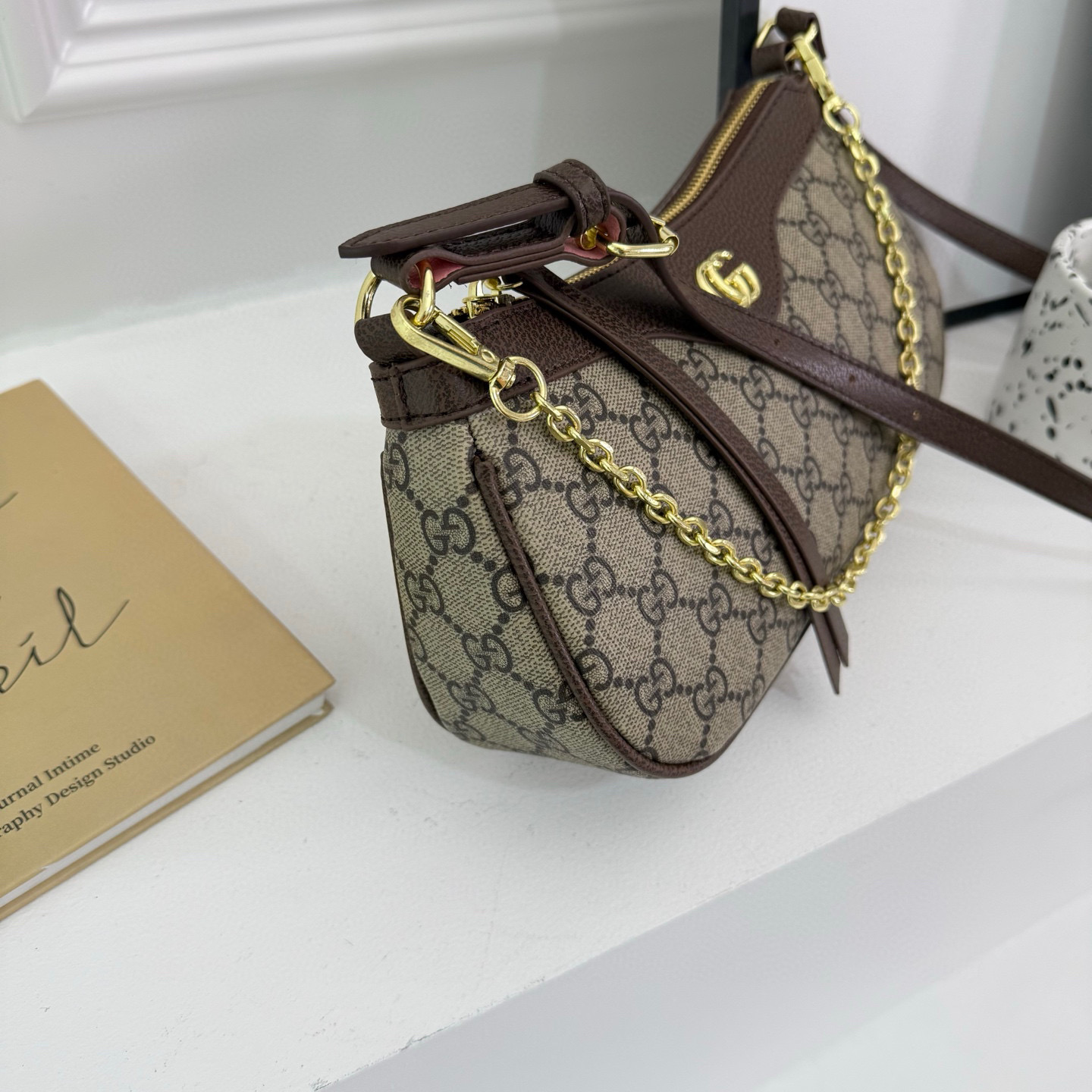 33$ GUCCI 68012 PU Shoulder bag size 25X14X6 cm 010416 DX744 gallery