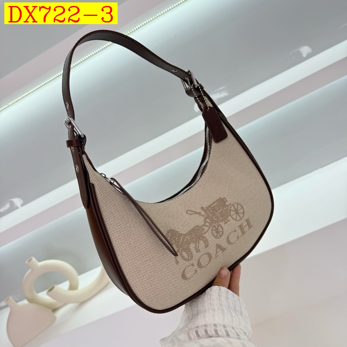 33$ coach Shoulder bag size 28x23x7 cm 211460 DX722 gallery