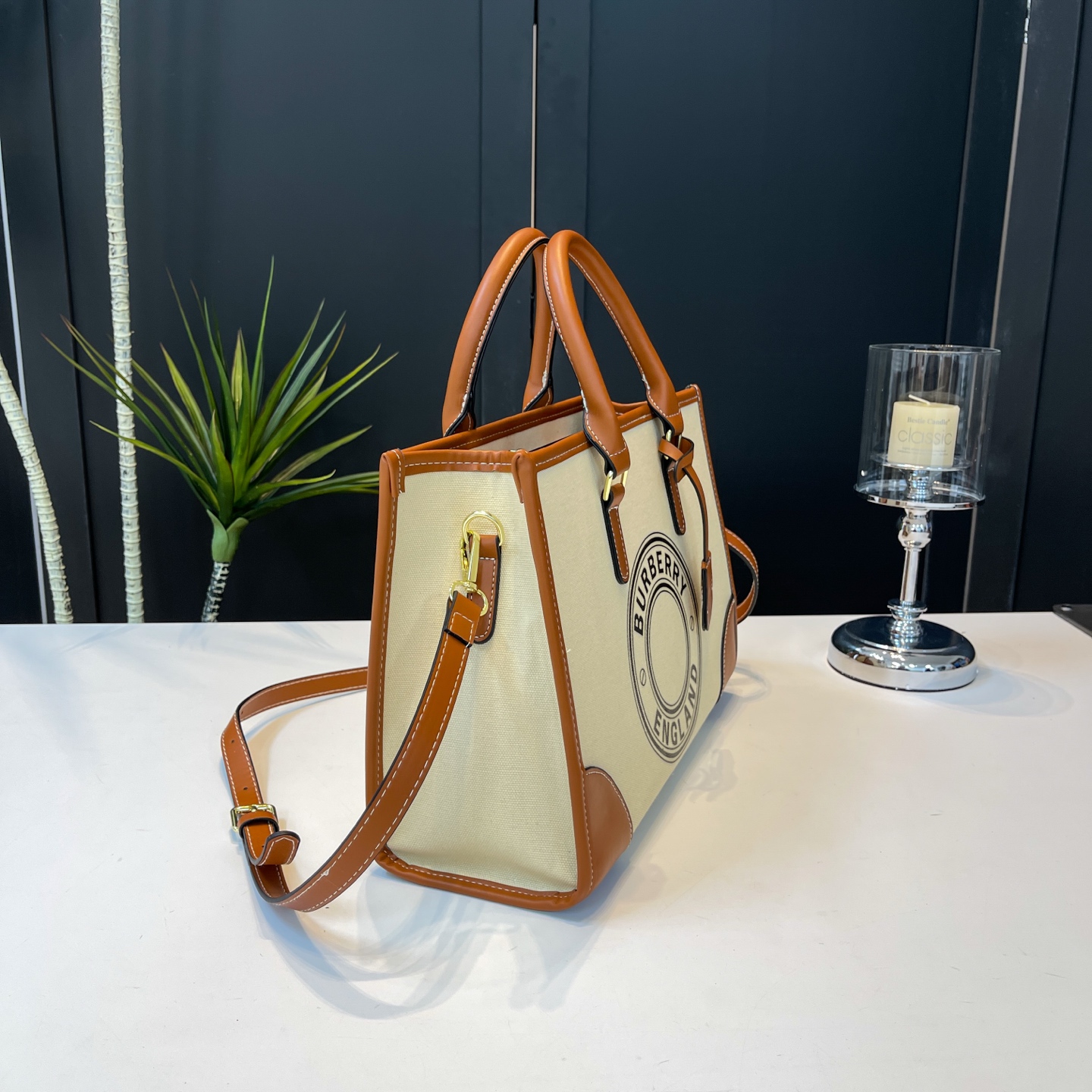 33$ dh BURBERRY 102 Tote bag size 35X23X13 cm 30591623331 BY2393 gallery