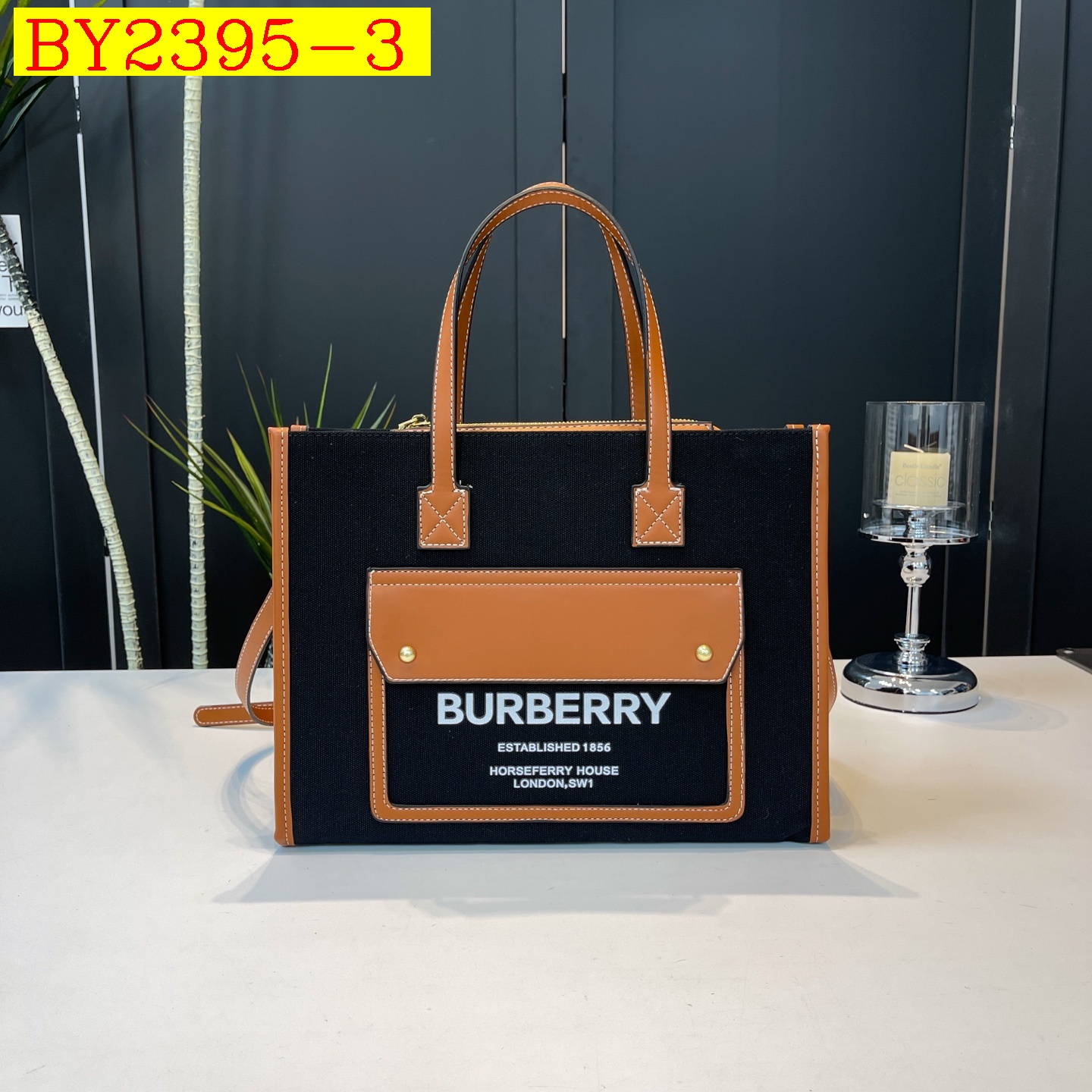 33$ dh BURBERRY 105 Tote bag size 34X25X13 cm 71405023332 BY2395 gallery