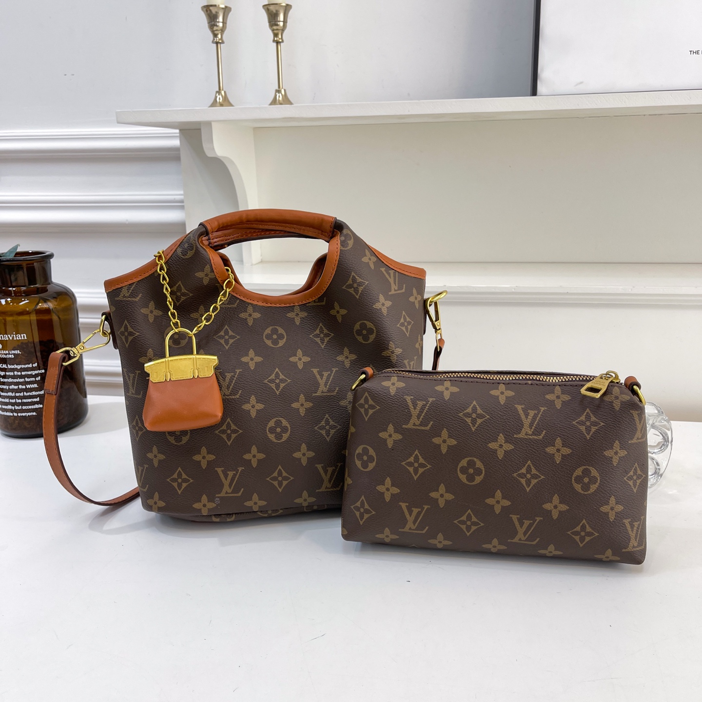 33$ dh LV 7746 Shoulder bag size 28X23X11 cm 91504623332 BY2661 gallery