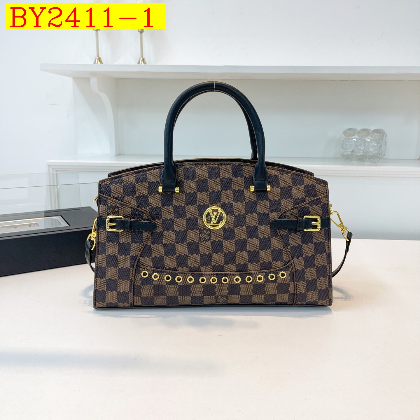 33$ dh LV 9110 Shoulder bag size 32X20X11 cm 61504823238 BY2411 gallery