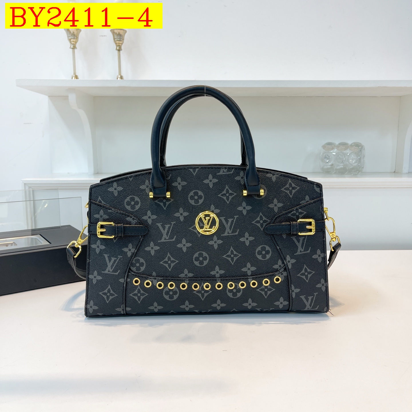 33$ dh LV 9110 Shoulder bag size 32X20X11 cm 61504823238 BY2411 gallery