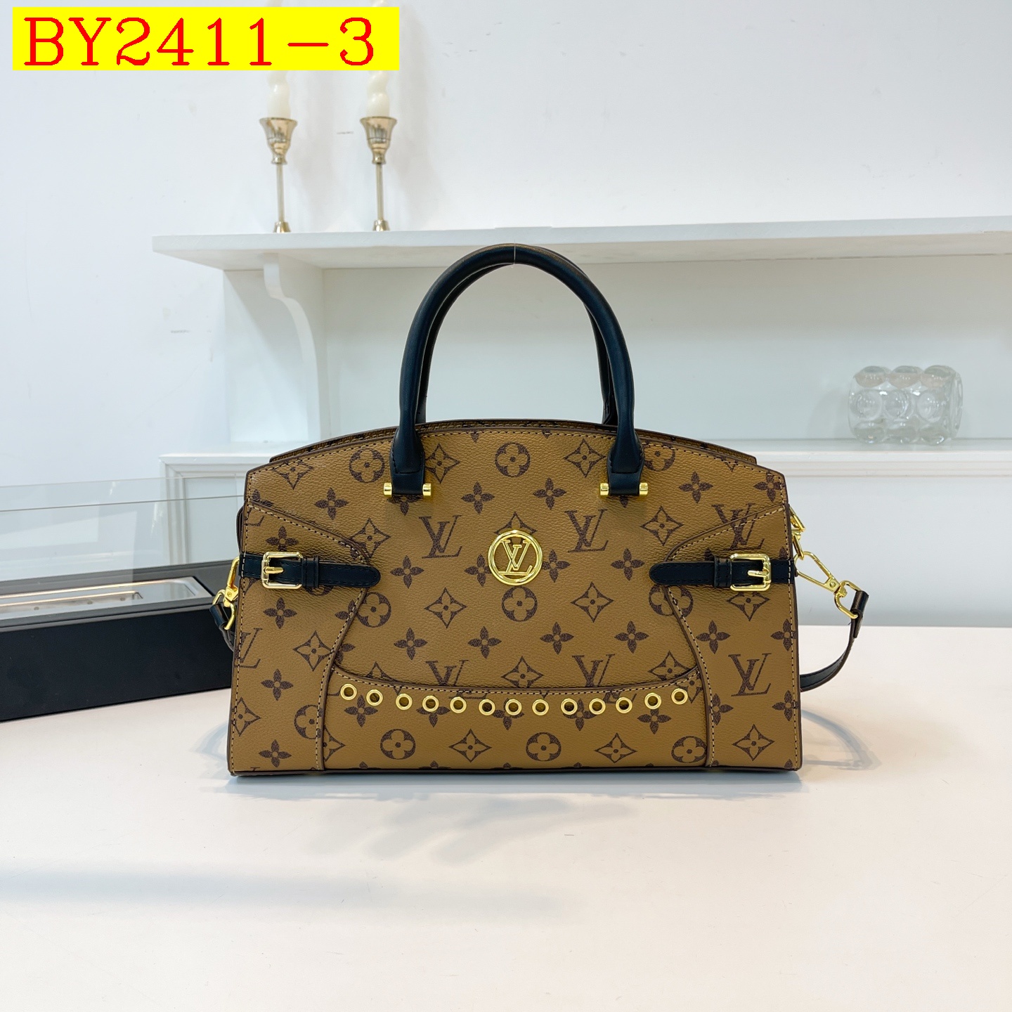 33$ dh LV 9110 Shoulder bag size 32X20X11 cm 61504823238 BY2411 gallery