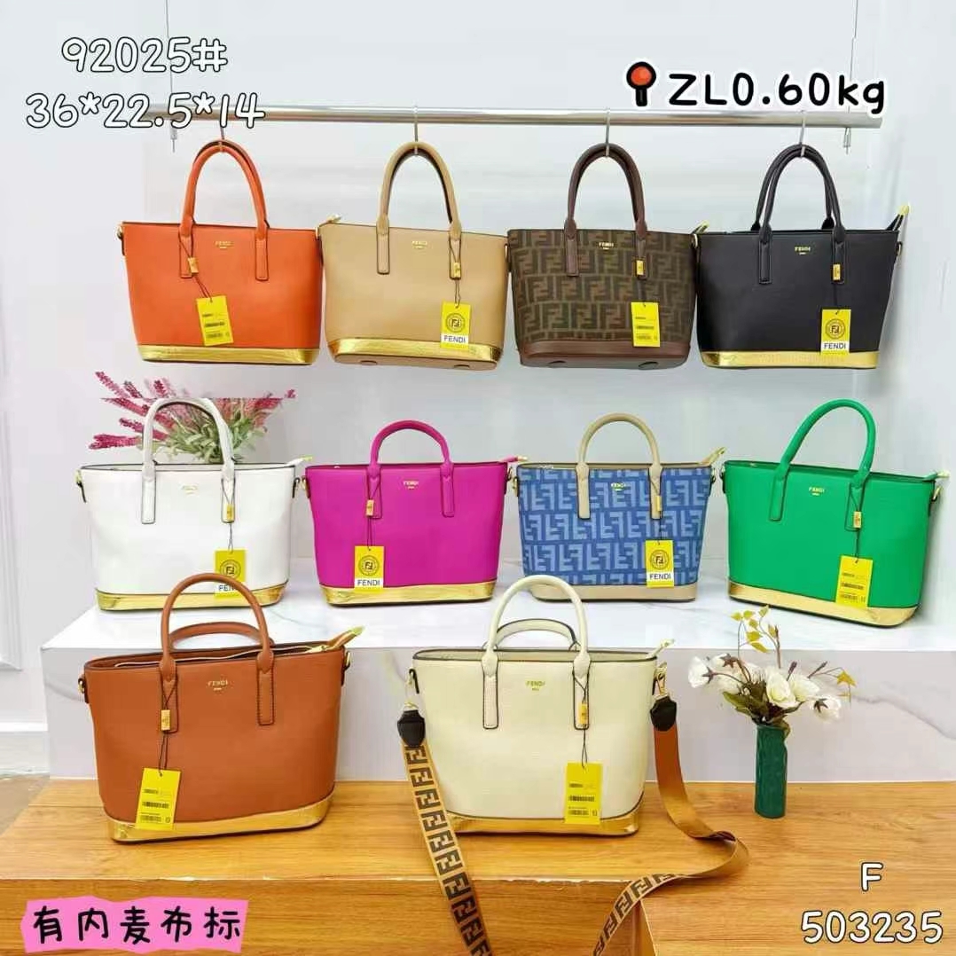 34$ dh FENDI 92025 Tote bag size 36X22X14 cm 61513823441 BY2323 gallery