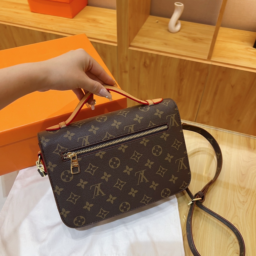 34$ dh GUCCI 680111 Shoulder bag size 25X18X7 cm 91502623348 BY2651 gallery
