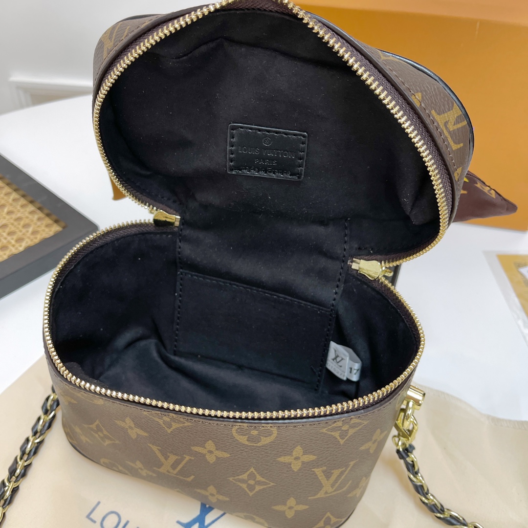 34$ dh LV 45165 Shoulder bag size 19X14X9 cm 91546823440 BY2297 gallery