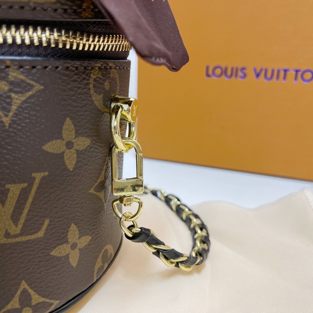 34$ dh LV 45165 Shoulder bag size 19X14X9 cm 91546823440 BY2297 gallery