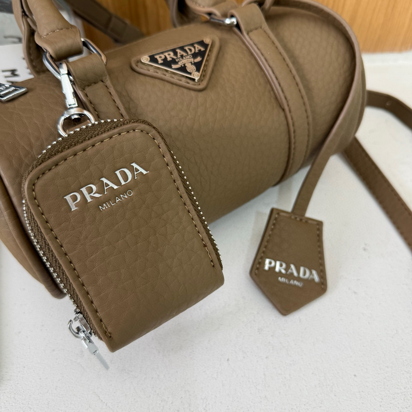 34$ dh PRADA 5909 Shoulder bag size 20X10X10 cm 91635823348 DX678 gallery
