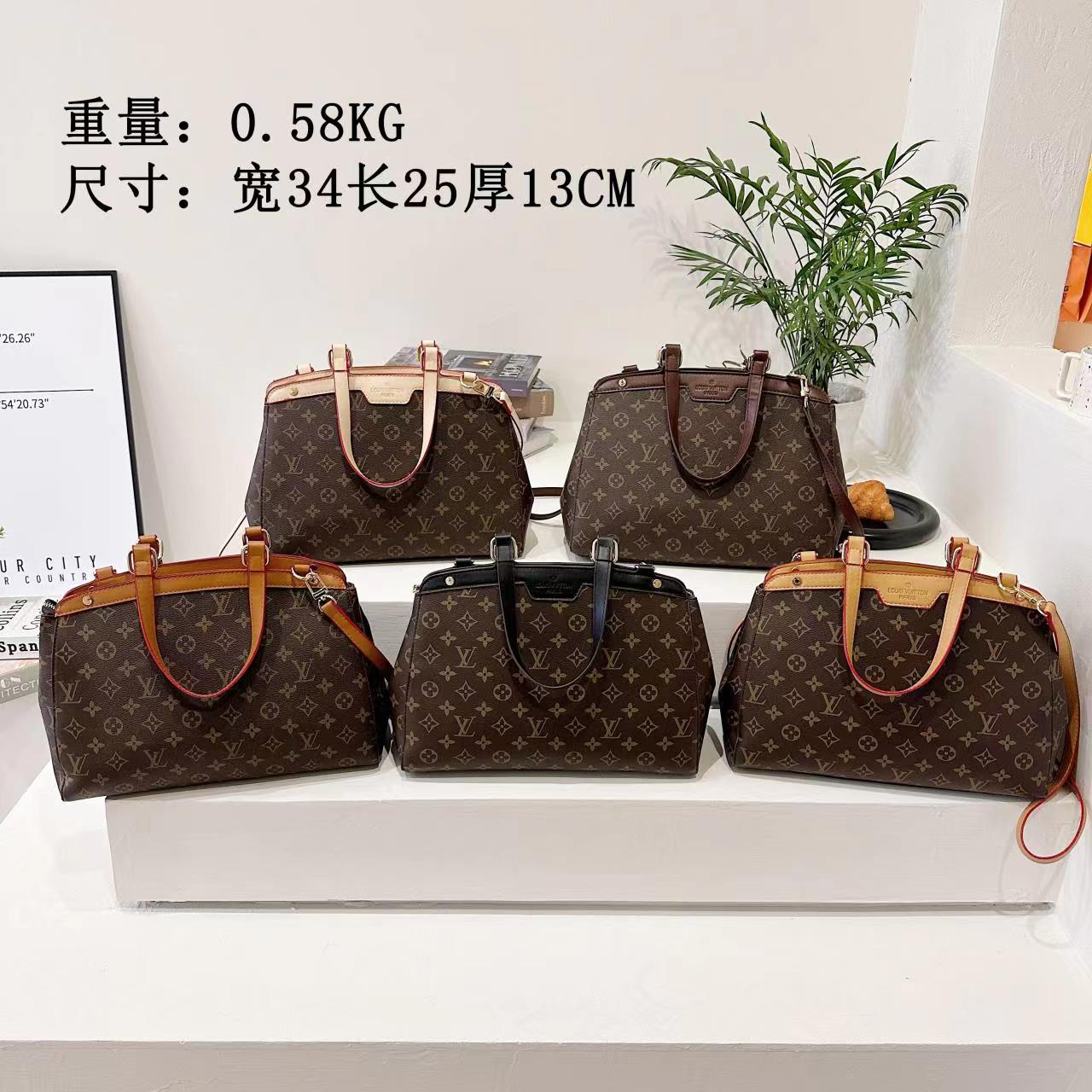 34$ new_dh LV_104432 SIZE 34X25X13 CM 81524623224 QS5B92 gallery