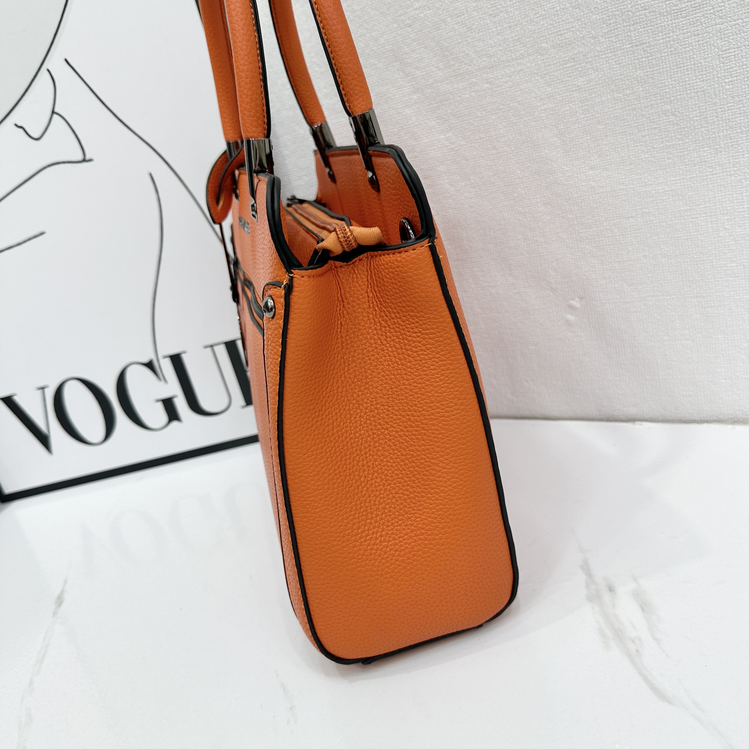 35$ DH dh MK 8811 size 32X11X25 CM 71465023452 XR8B105 gallery