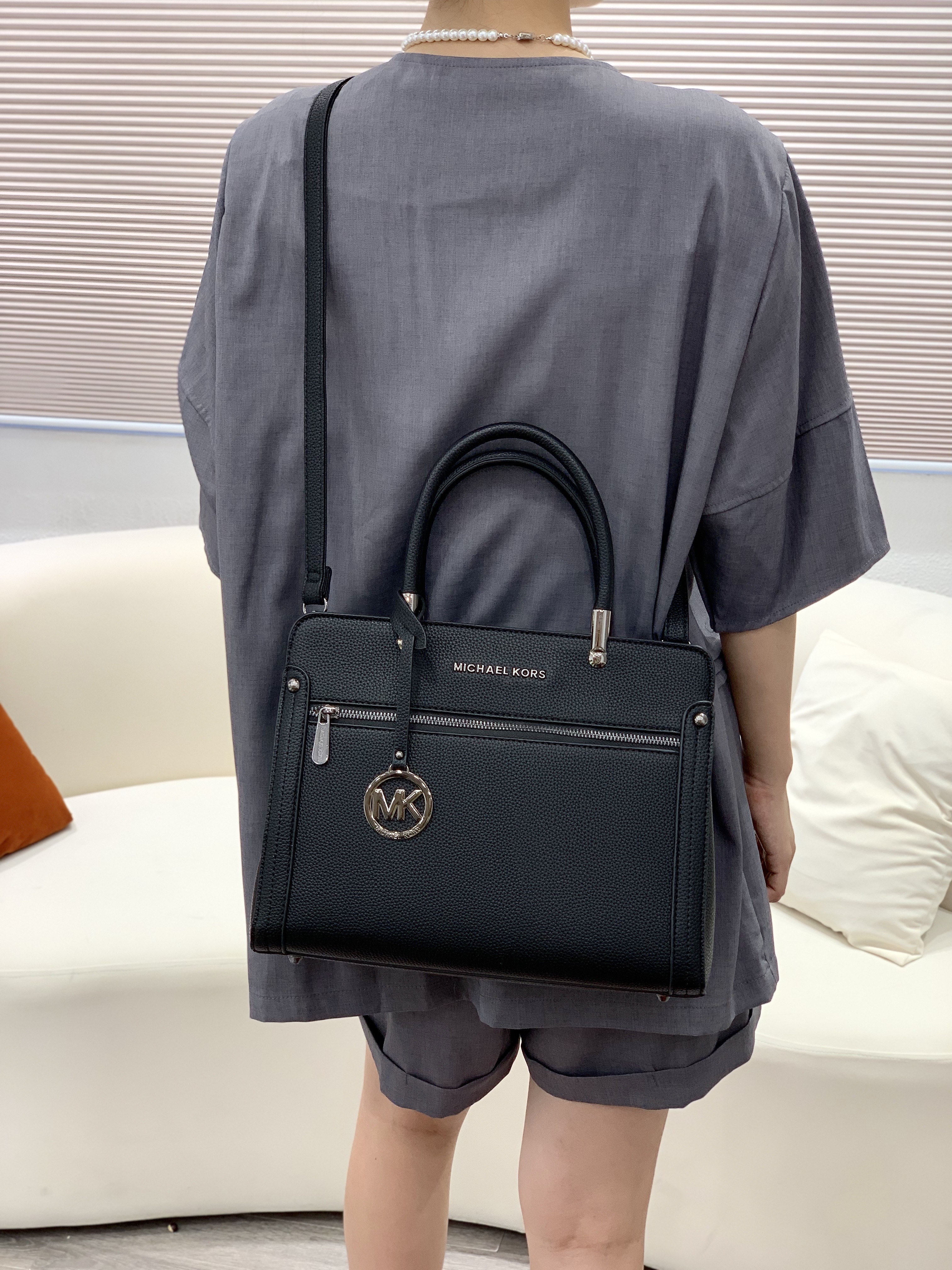 35$ DH dh MK 8811 size 32X11X25 CM 71465023452 XR8B105 gallery