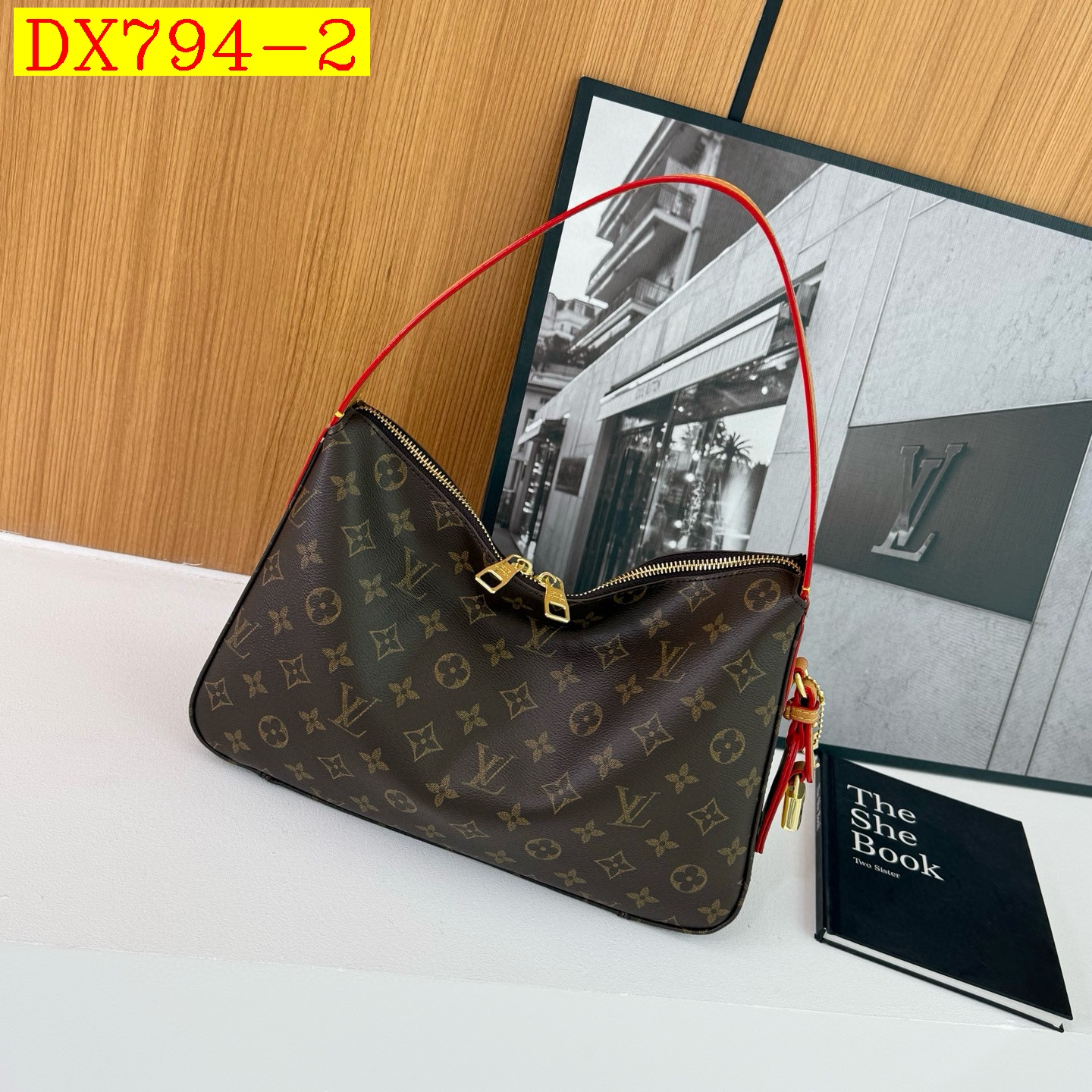 35$ LV 68013 Shoulder bag size 32x21x8 cm 510560 DX794 gallery