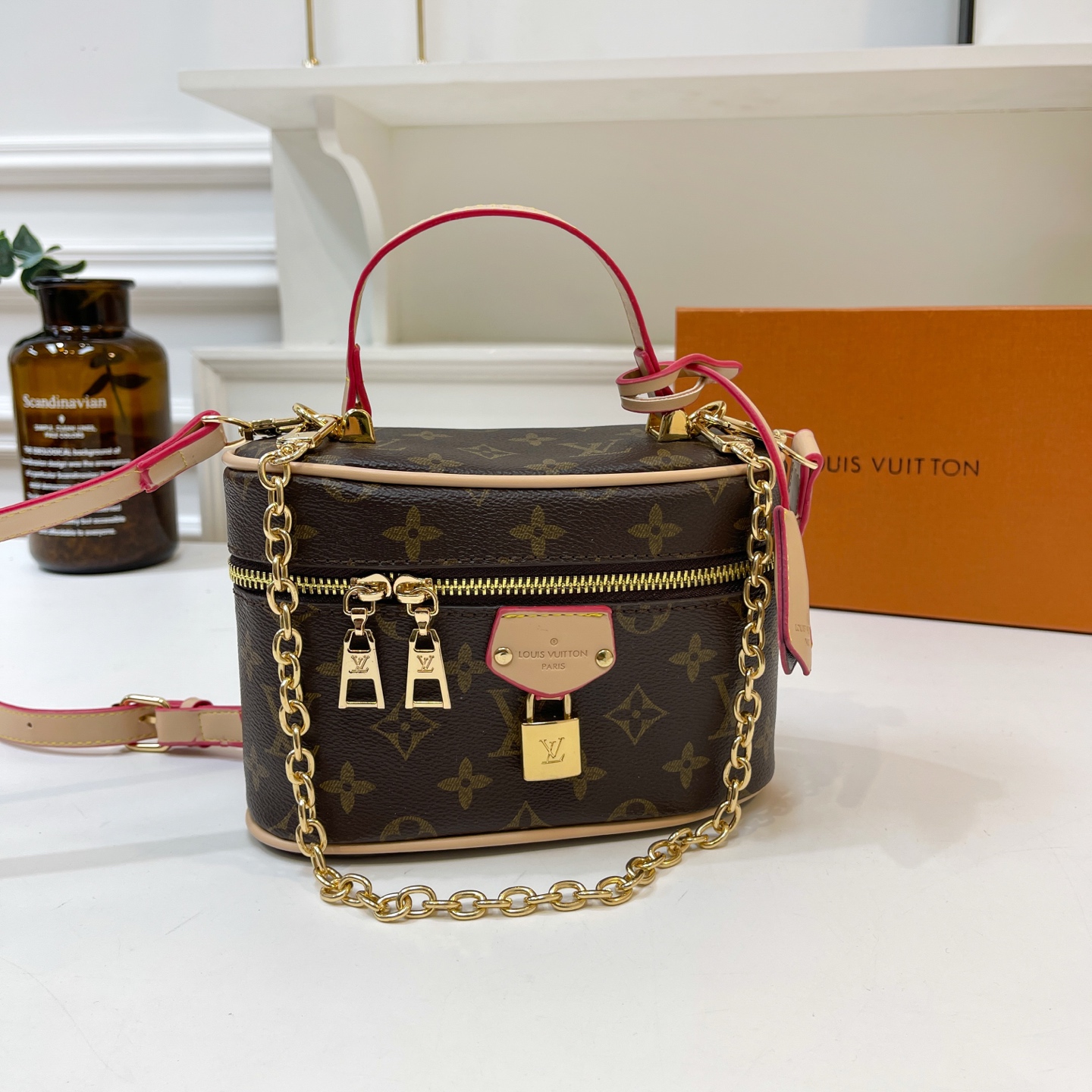 35$ dh LV 13662 Shoulder bag size 20X12X8 cm 91658223458 BY2655 gallery