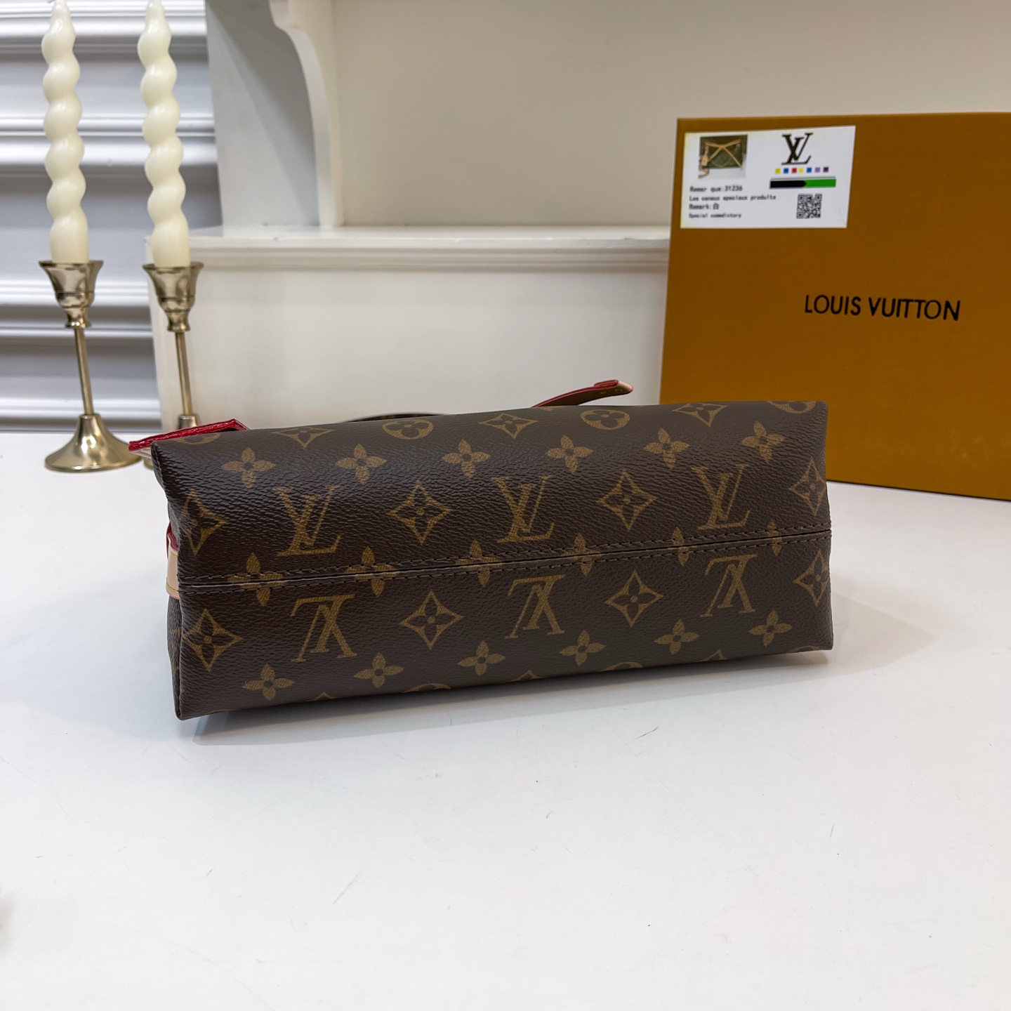 35$ dh LV 31236 Shoulder bag size 26X18X10 cm 51246423452 BY2617 gallery