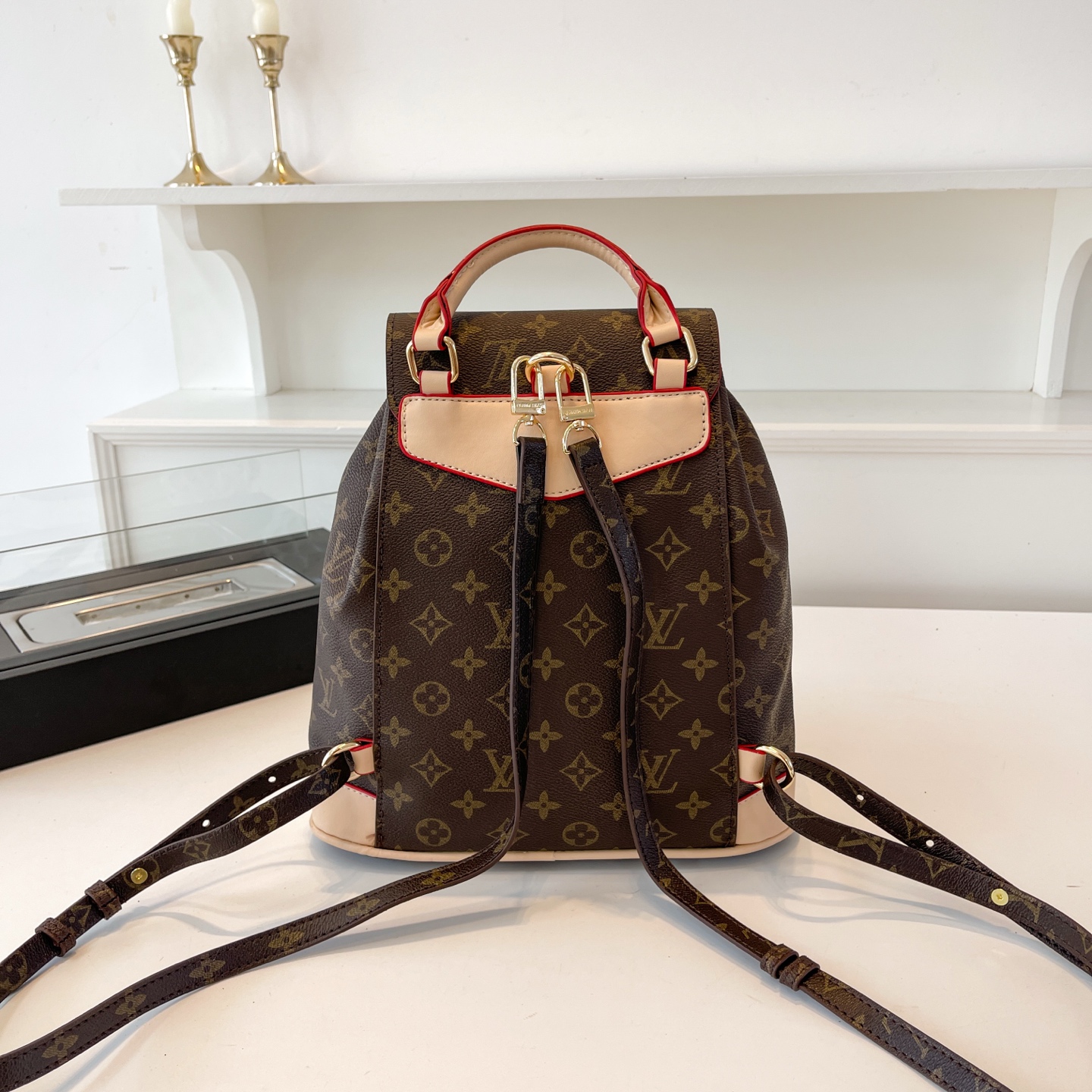 35$ dh LV 7749 Shoulder bag size 30X28X10 cm 61324823452 BY2465 gallery