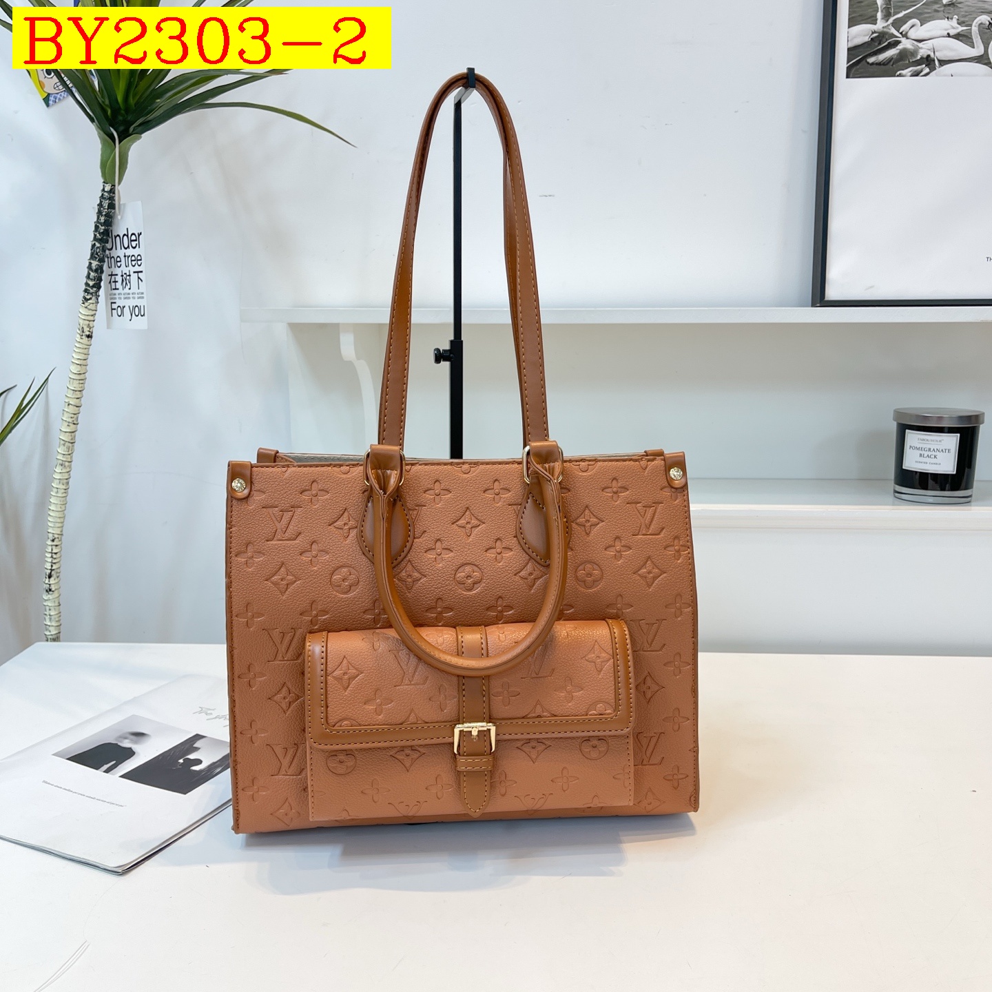 35$ dh LV 9716 Shoulder bag size 32X25X13 cm 71438623458 BY2303 gallery
