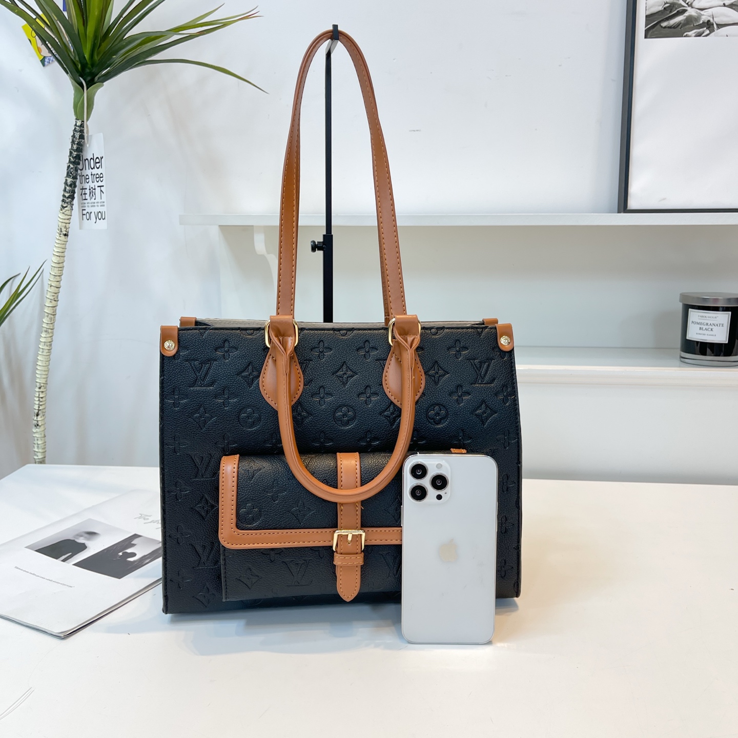 35$ dh LV 9716 Shoulder bag size 32X25X13 cm 71438623458 BY2303 gallery