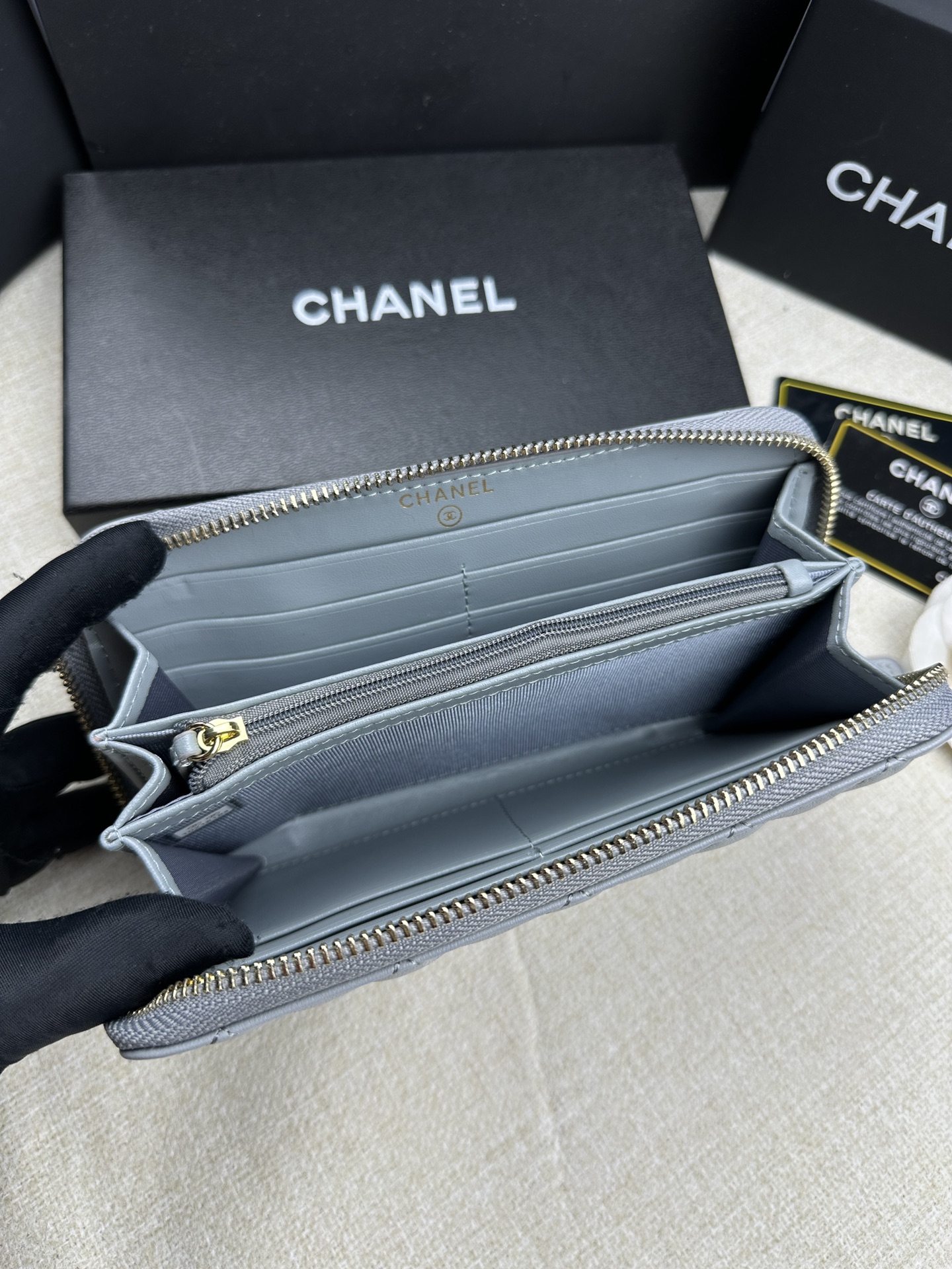 35$ new_dh CHANEL A50097 size 19x10 cm 51294023236 XR4891 gallery