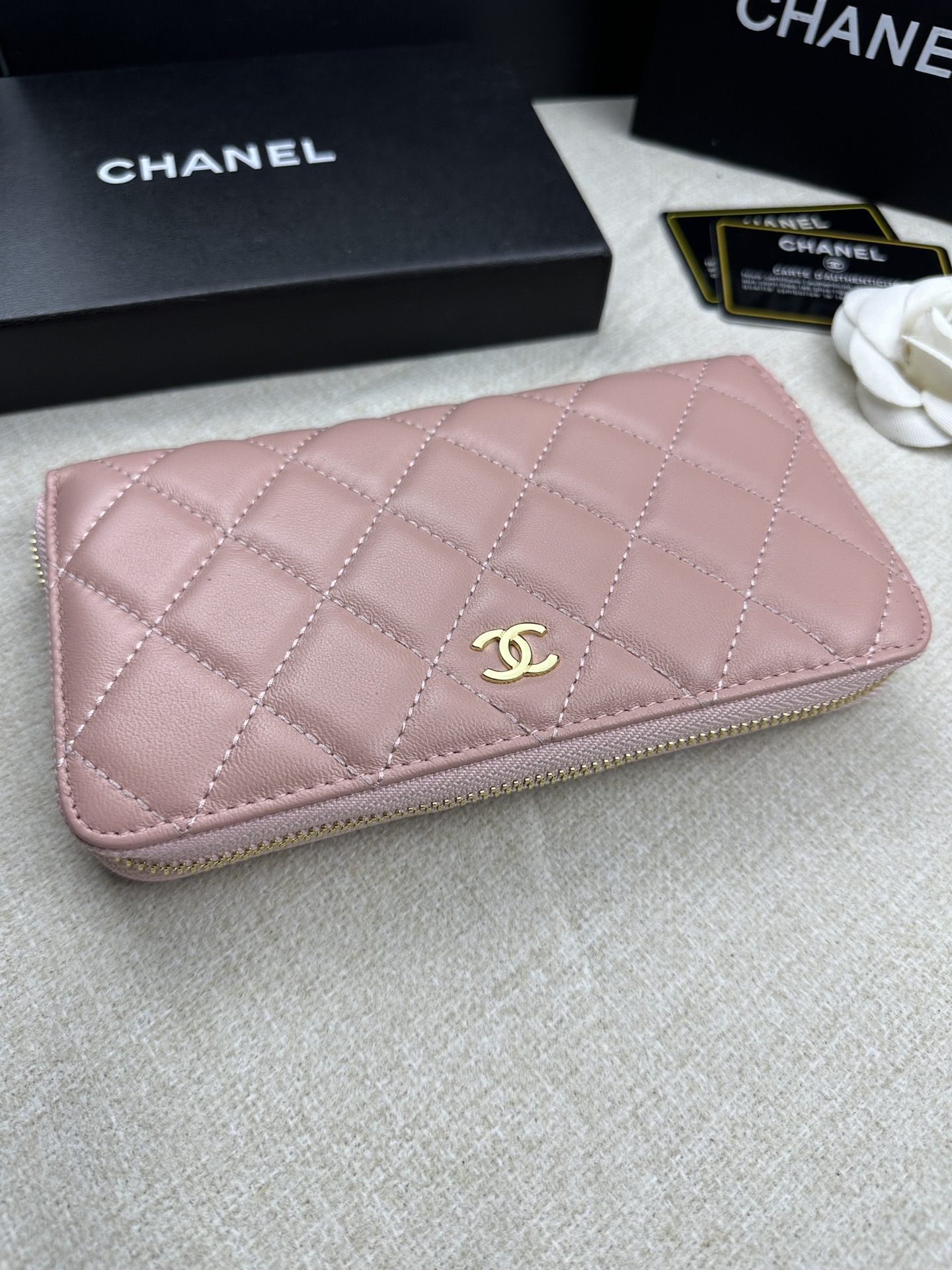 35$ new_dh CHANEL A50097 size 19x10 cm 51294023236 XR4891 gallery