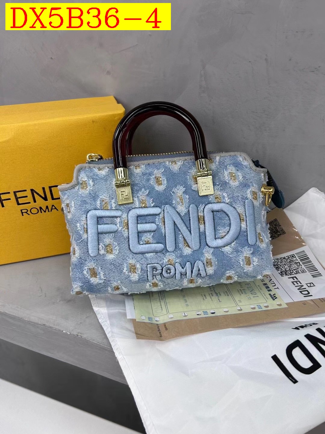 35$ new_dh FENDI SIZE 18X12X8 CM 71458623239 DX5B36 gallery