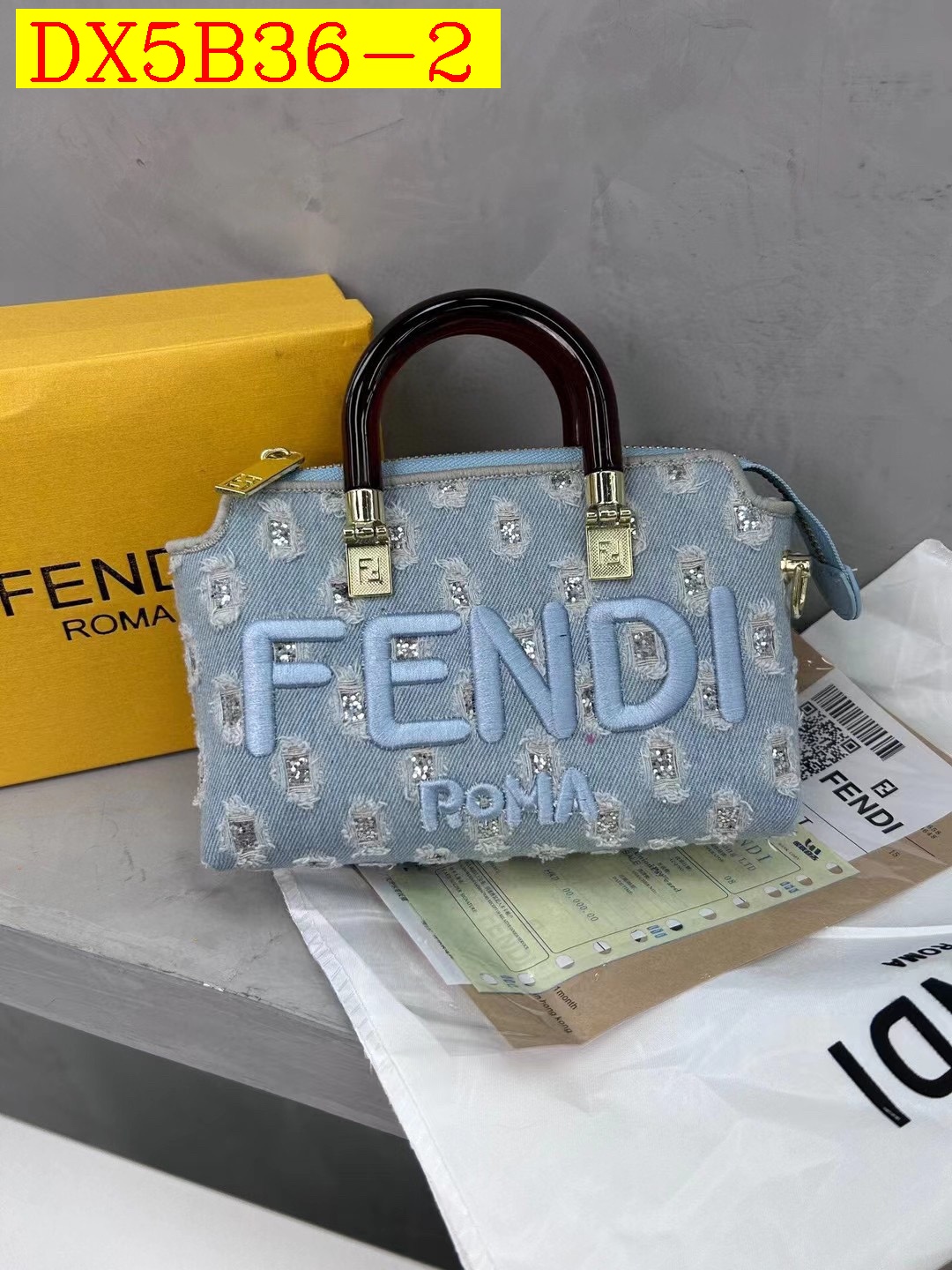 35$ new_dh FENDI SIZE 18X12X8 CM 71458623239 DX5B36 gallery