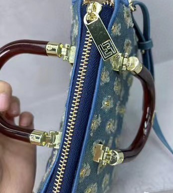 35$ new_dh FENDI SIZE 18X12X8 CM 71458623239 DX5B36 gallery