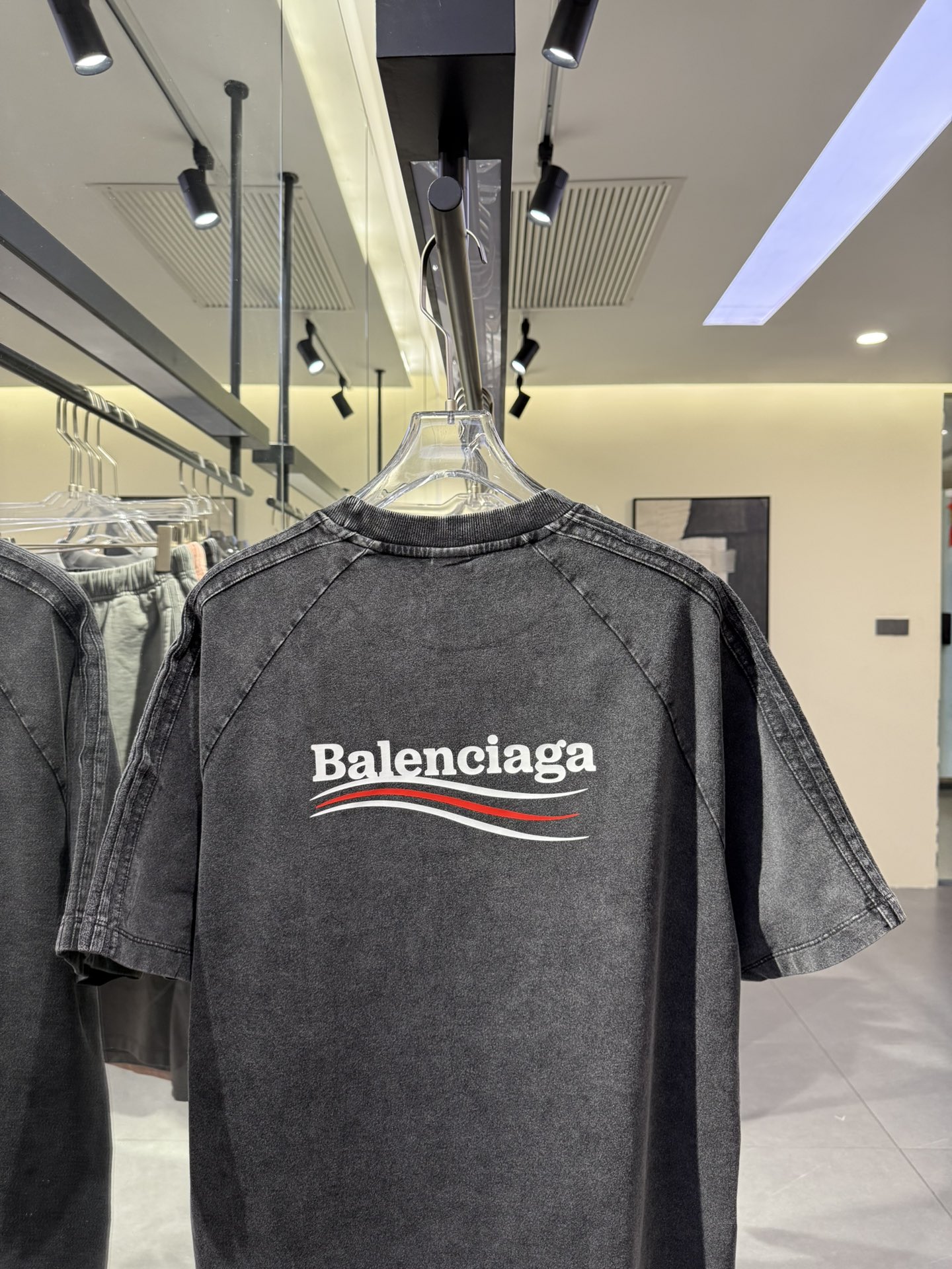 36$ Balenciaga 25SS Short-sleeve size S-2XL 516726 WX120 gallery