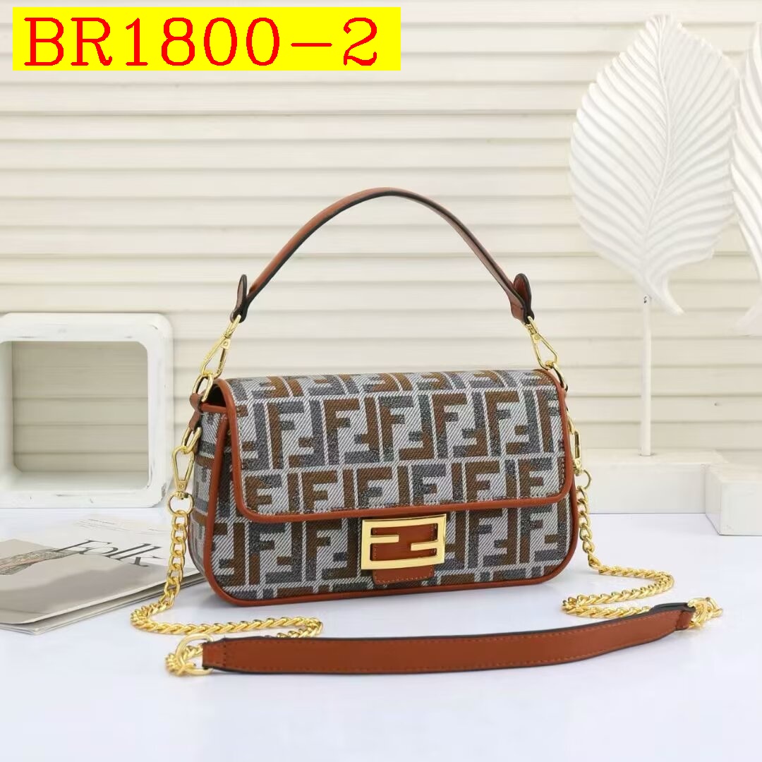 36$ FENDI 5631 Shoulder bag 311770 BR1800 gallery