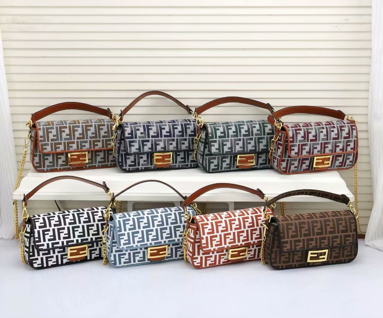 36$ FENDI 5631 Shoulder bag 311770 BR1800 gallery